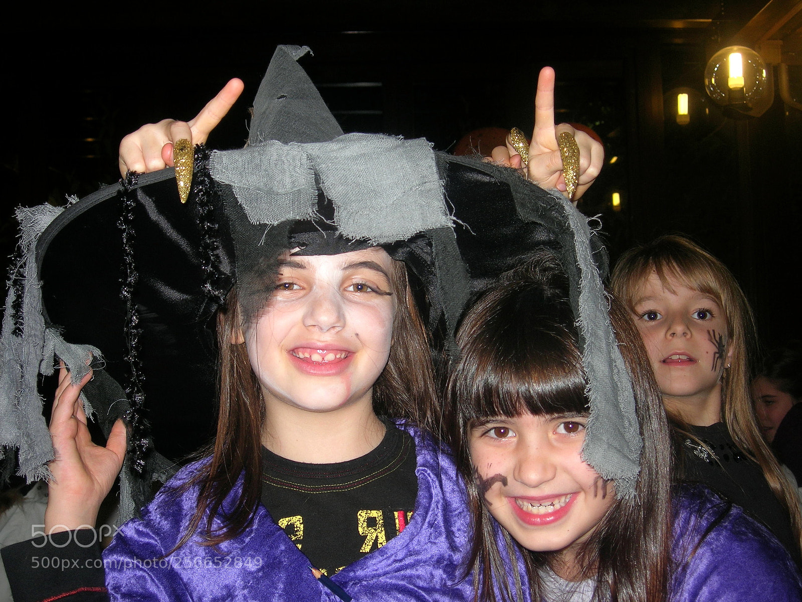 Nikon E5900 sample photo. Halloween photography
