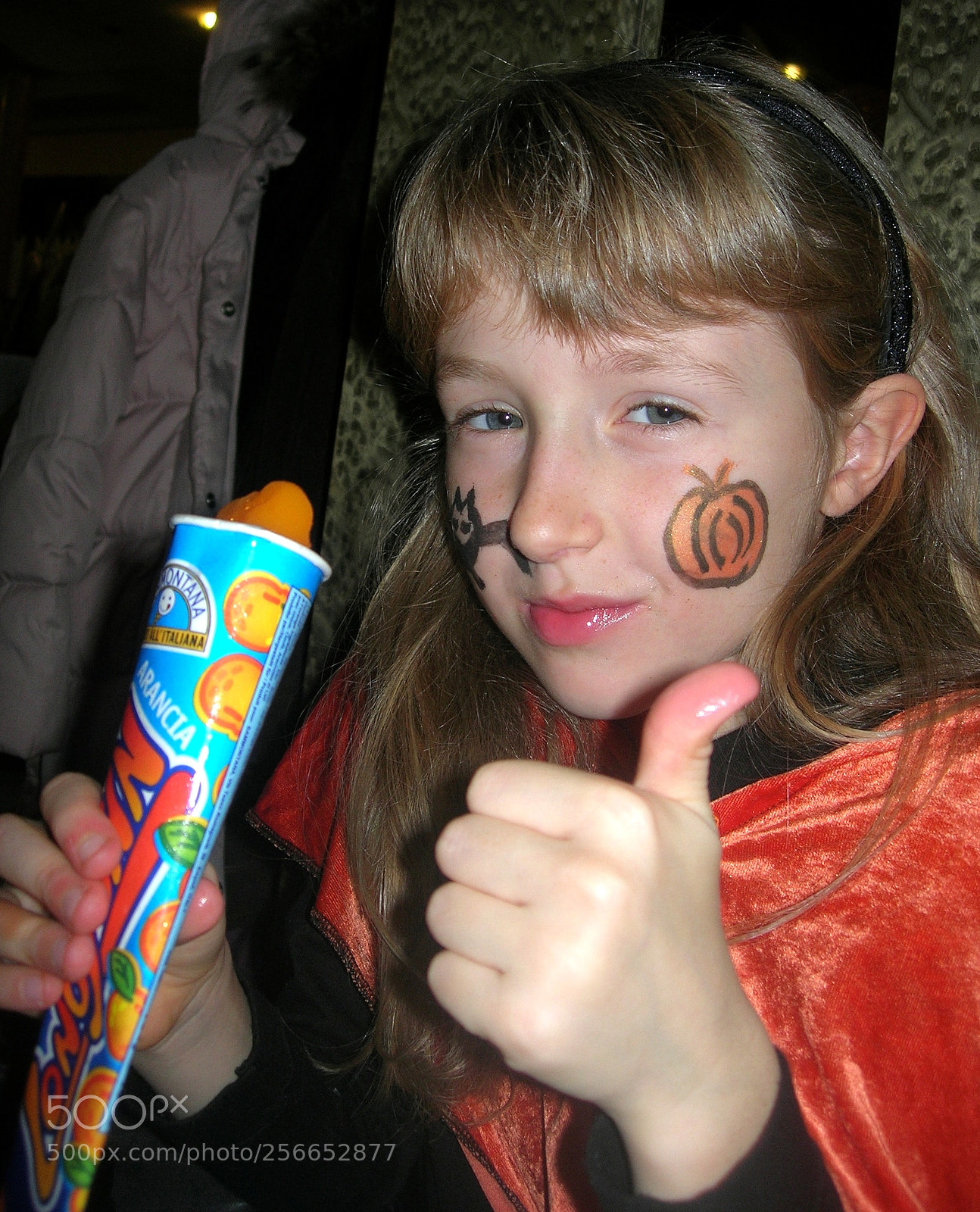 Nikon E5900 sample photo. Halloween photography