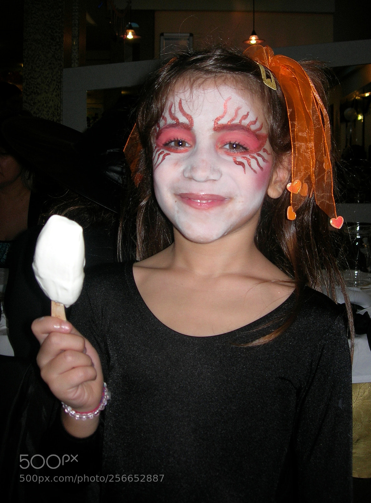 Nikon E5900 sample photo. Halloween photography