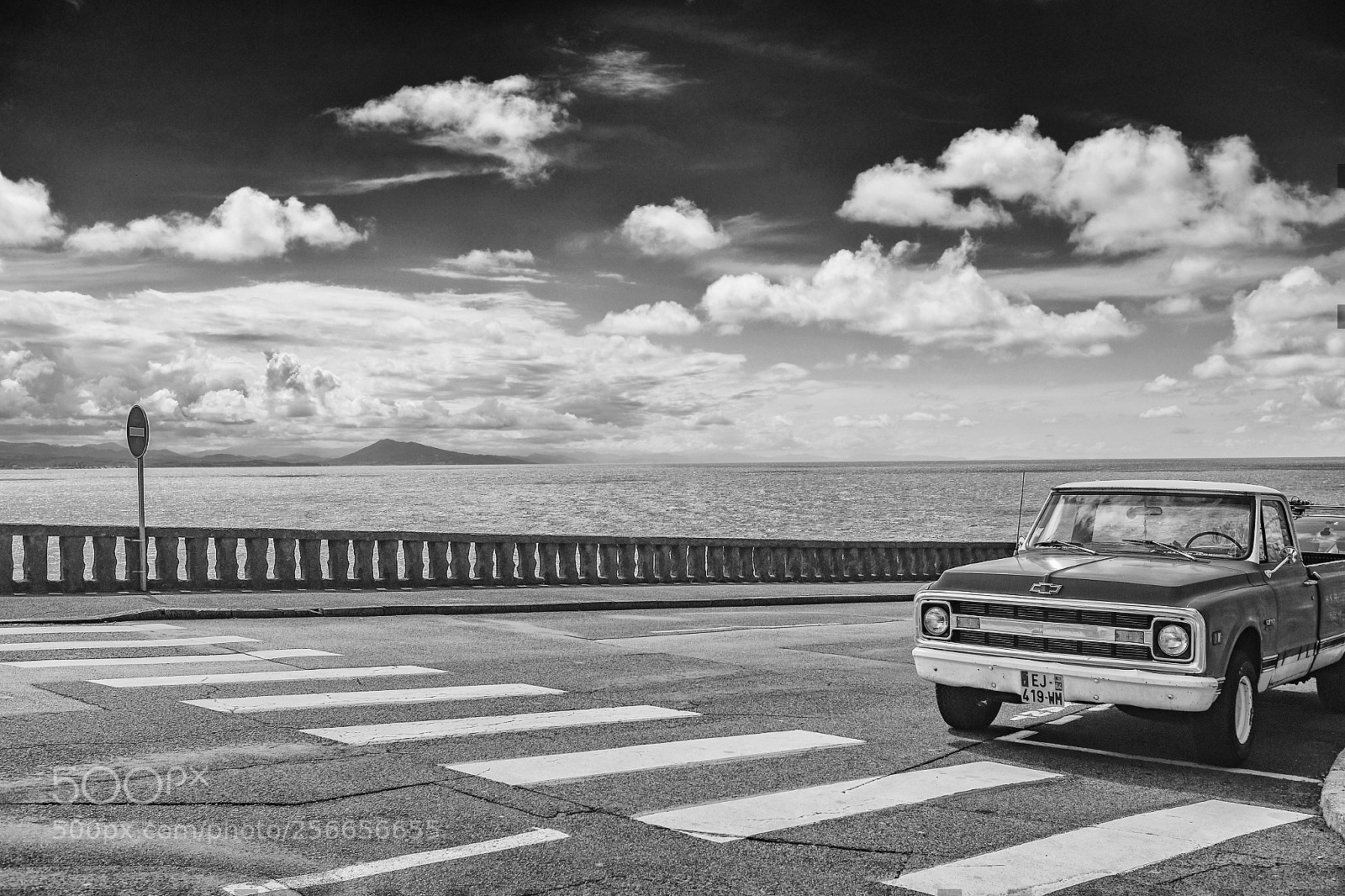 Fujifilm X100T sample photo. Biaritz red chevrolet pickup photography