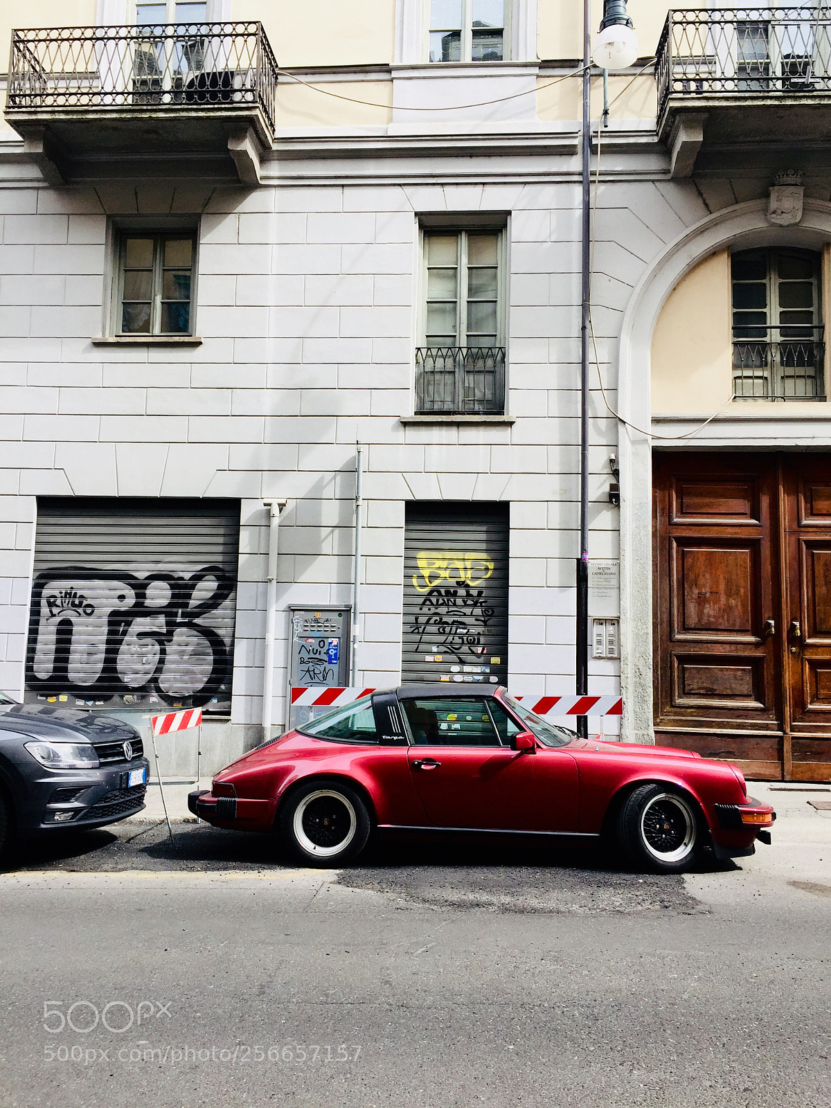 Apple iPhone 6 Plus sample photo. Porsche burgundi  photography