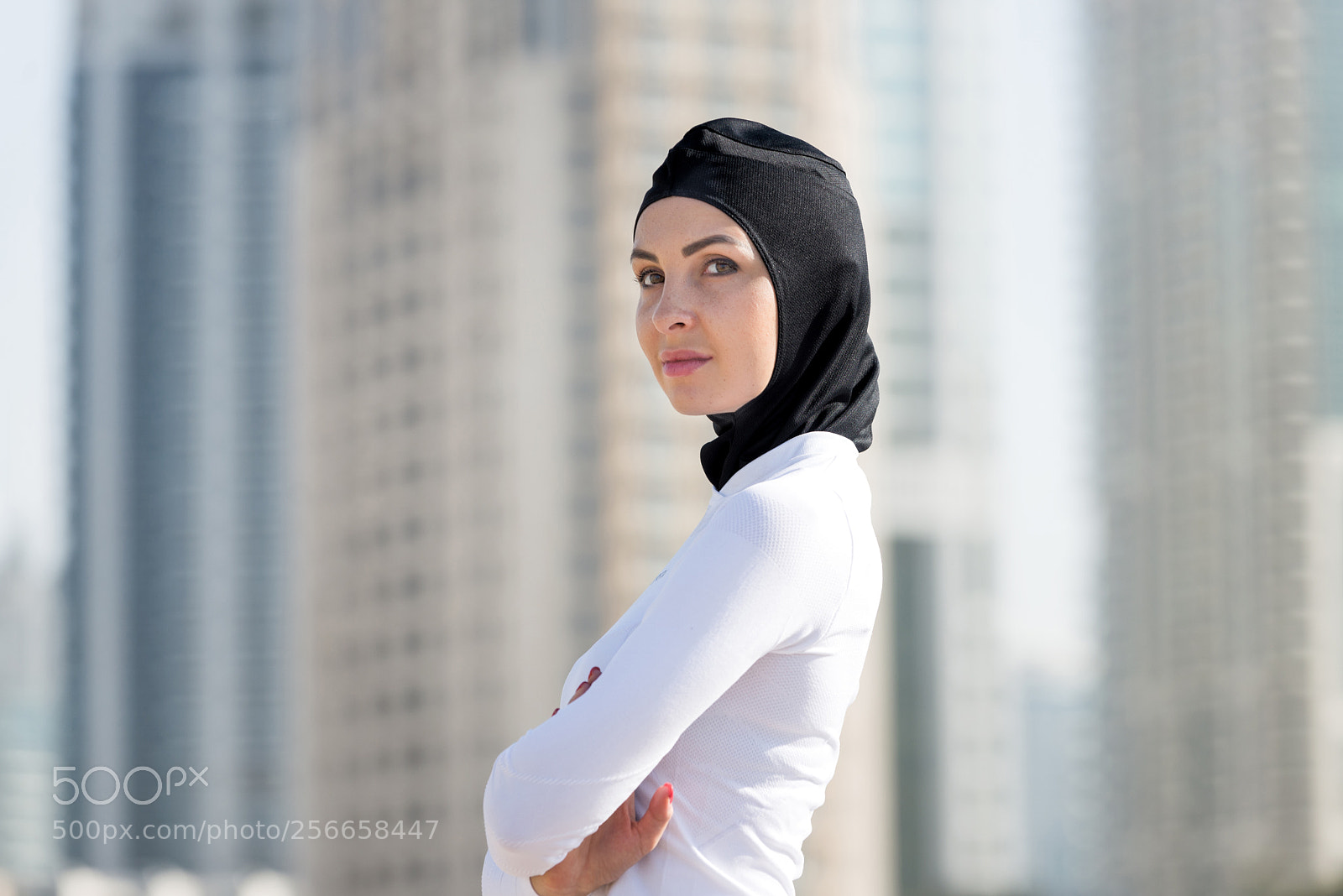 Nikon D610 sample photo. Arabian woman training outdoors photography