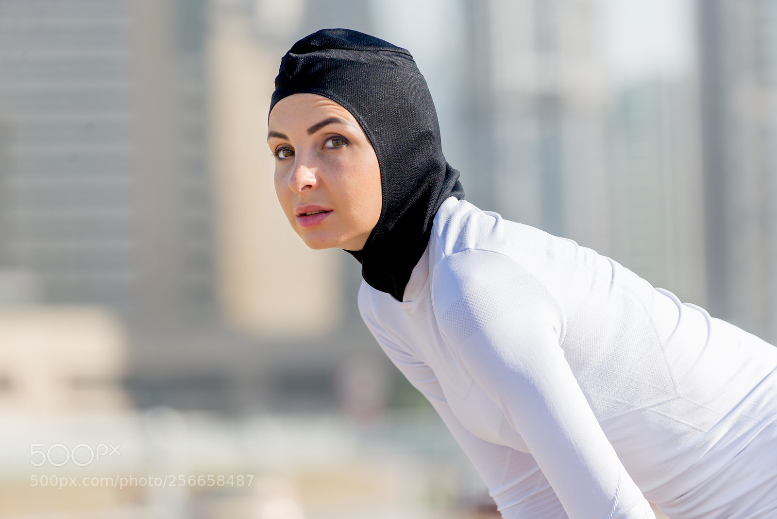 Nikon D610 sample photo. Arabian woman training outdoors photography