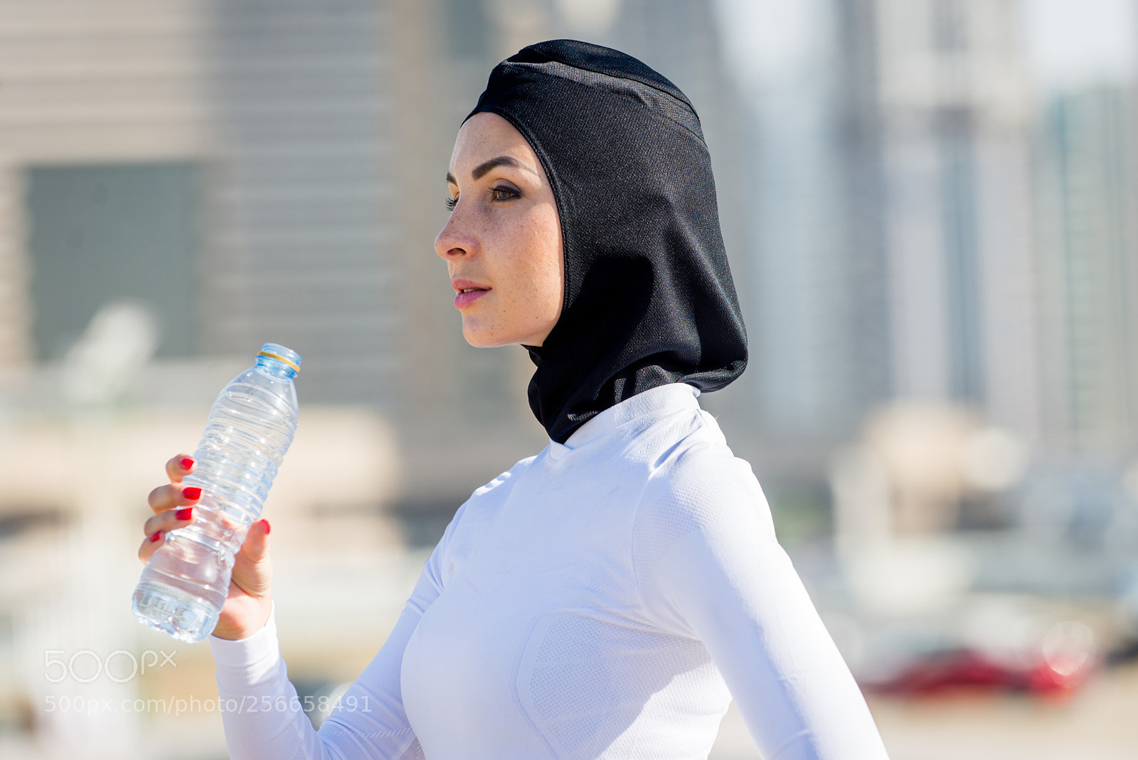 Nikon D610 sample photo. Arabian woman training outdoors photography