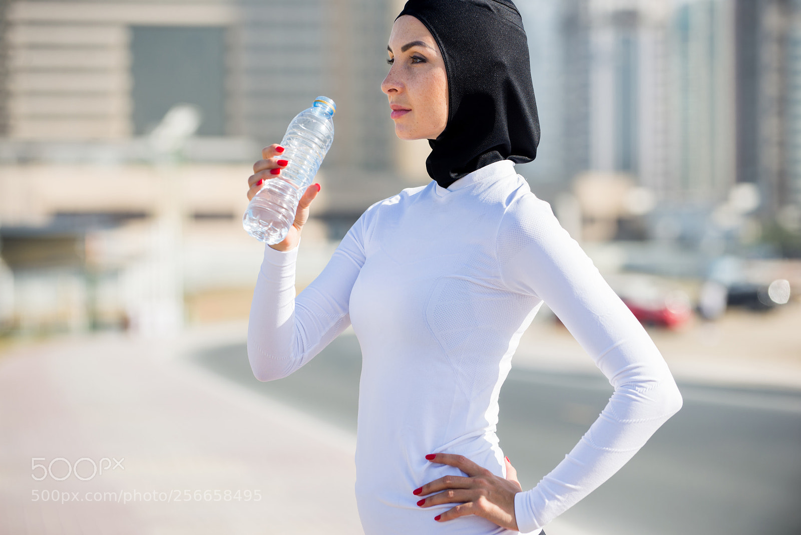 Nikon D610 sample photo. Arabian woman training outdoors photography