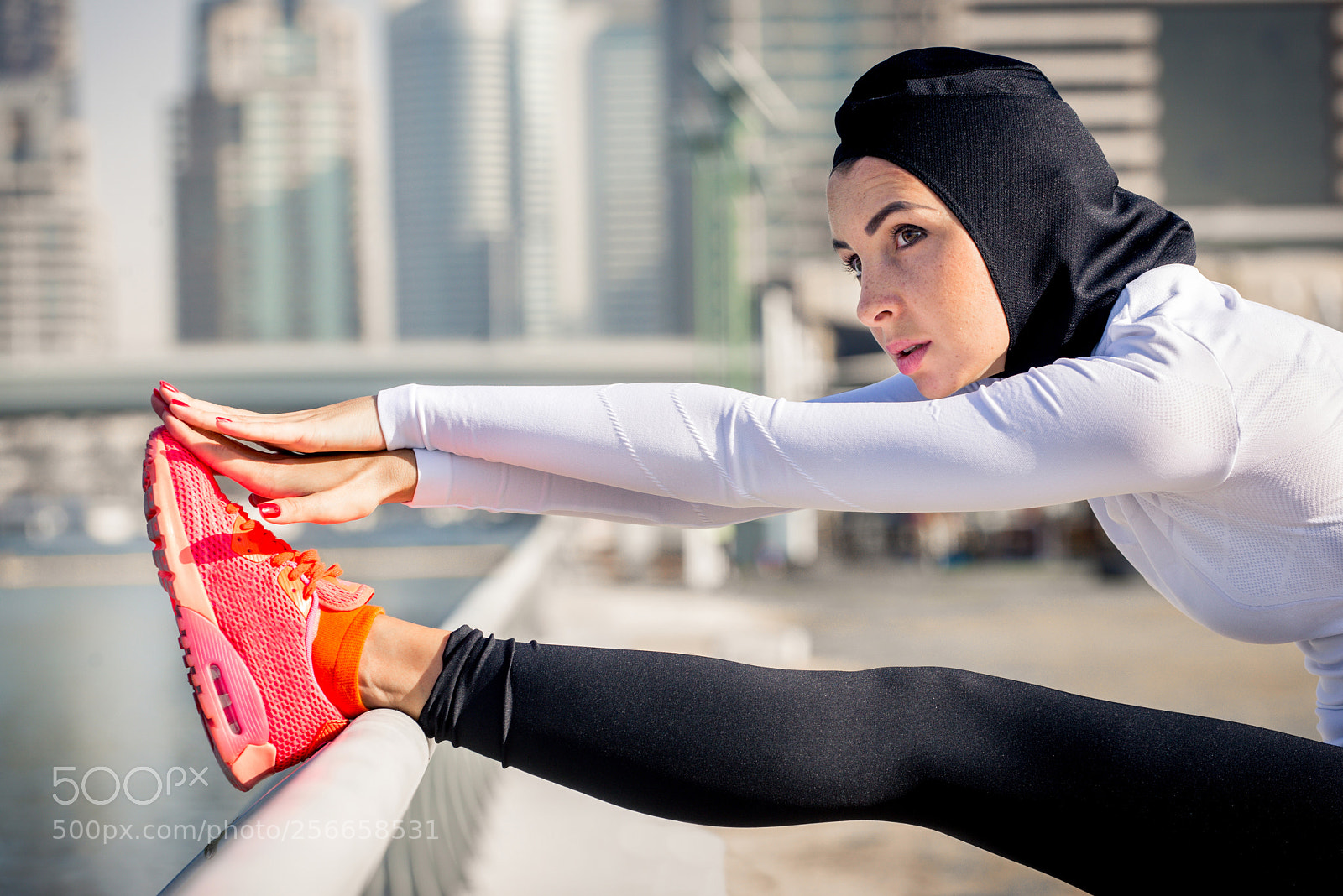 Nikon D610 sample photo. Arabian woman training outdoors photography