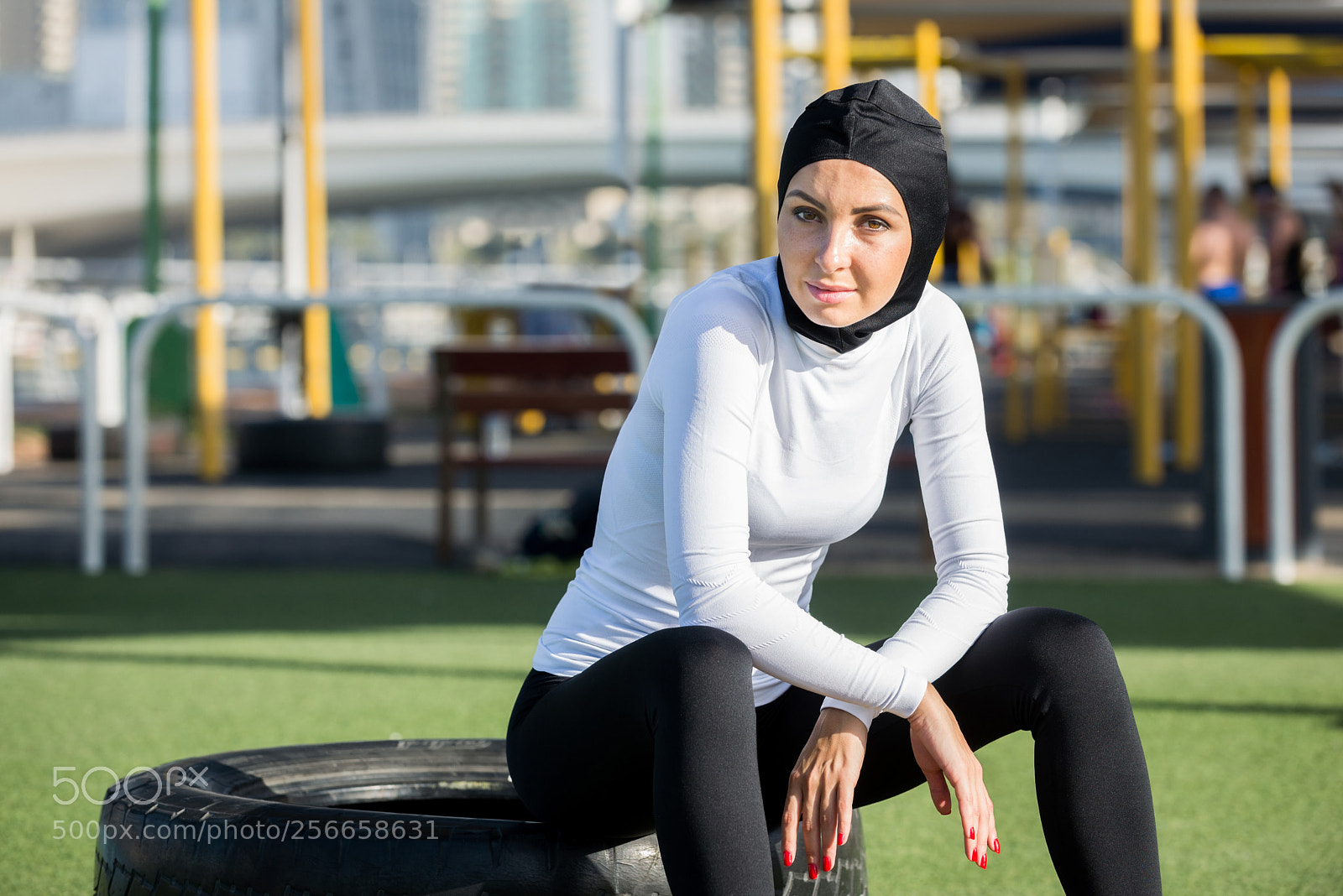 Nikon D610 sample photo. Arabian woman training outdoors photography