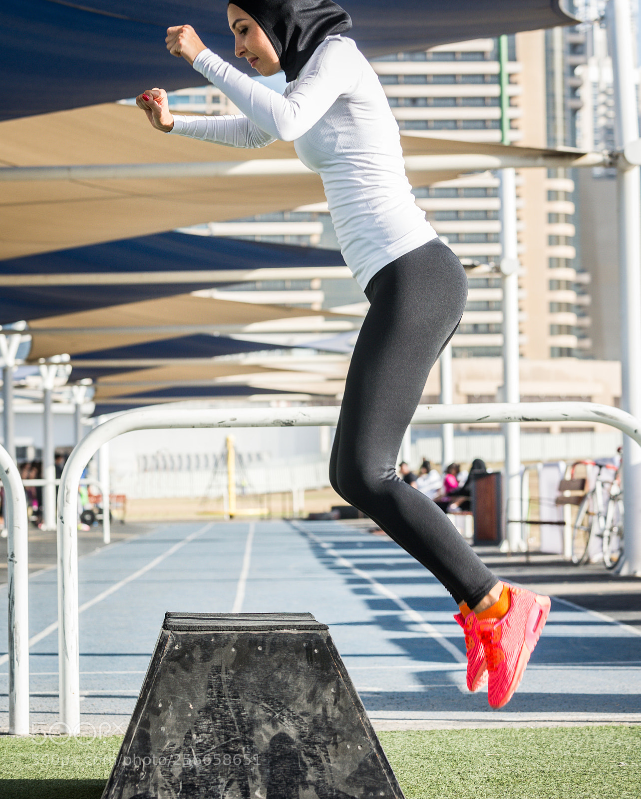 Nikon D610 sample photo. Arabian woman training outdoors photography