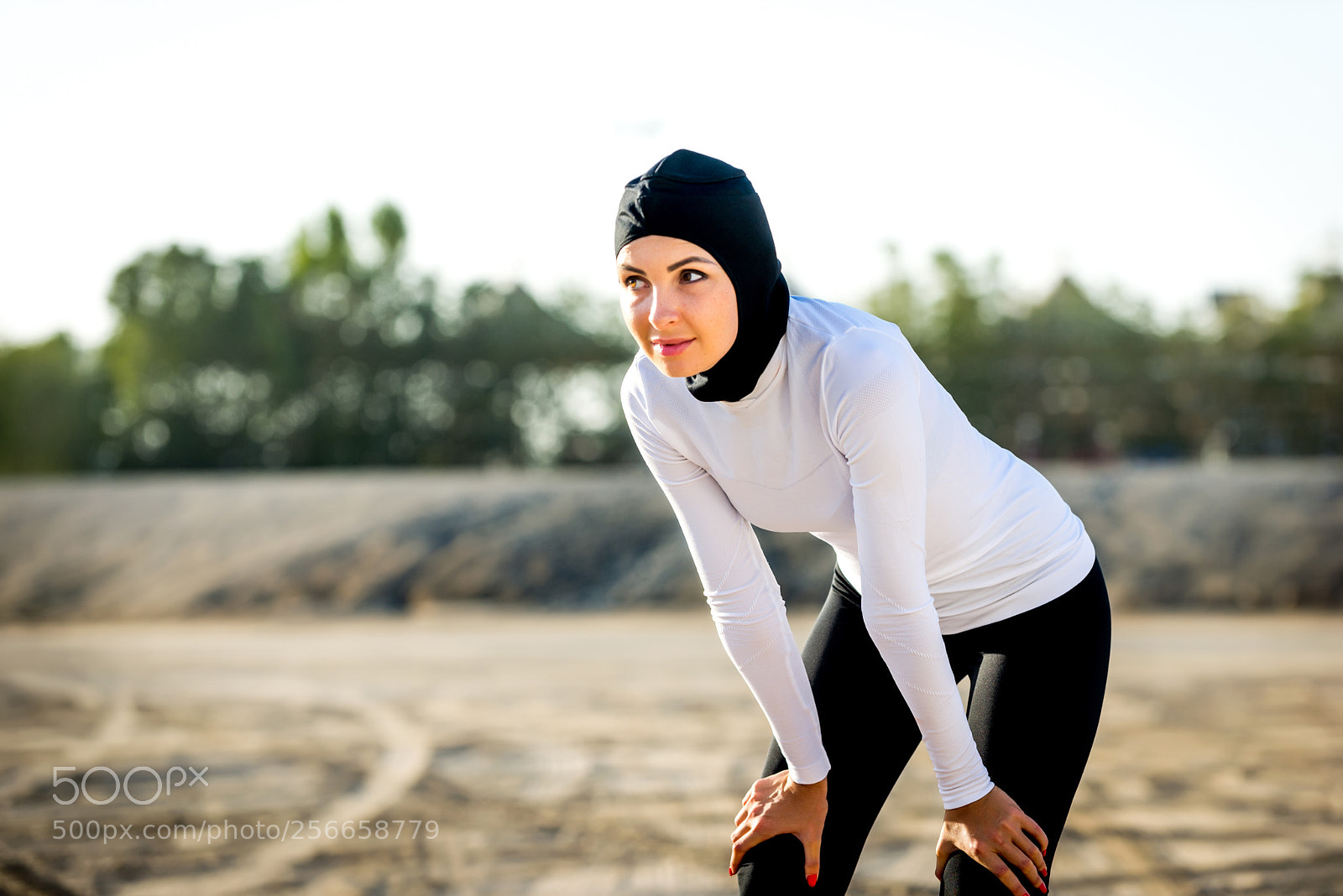 Nikon D610 sample photo. Arabian woman training outdoors photography