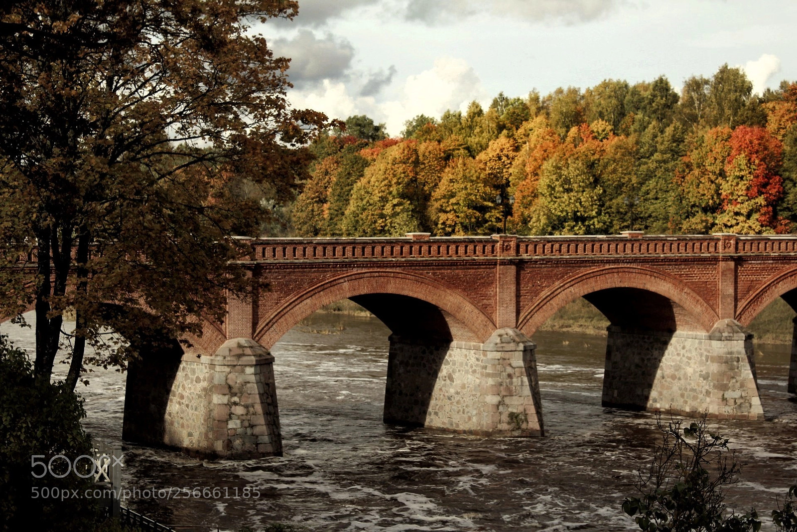 Canon EOS 1300D (EOS Rebel T6 / EOS Kiss X80) sample photo. Kuldīga, latvia photography