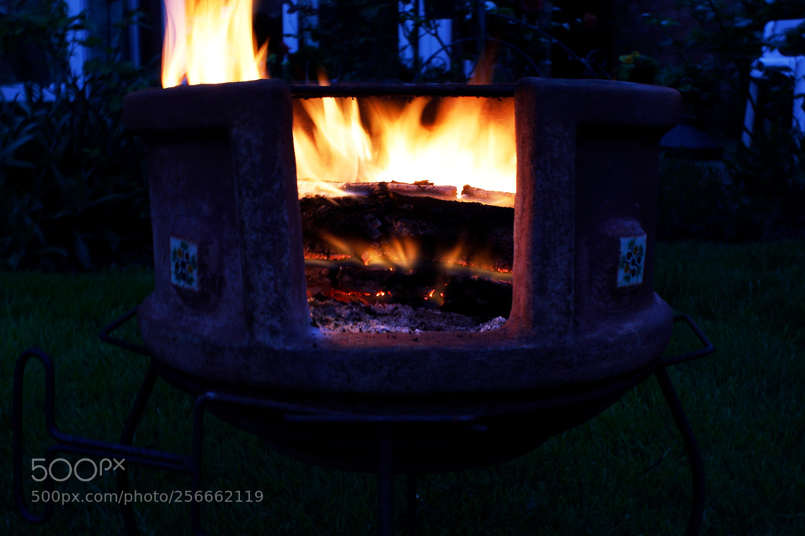 Canon EOS 1300D (EOS Rebel T6 / EOS Kiss X80) sample photo. Fireplace photography