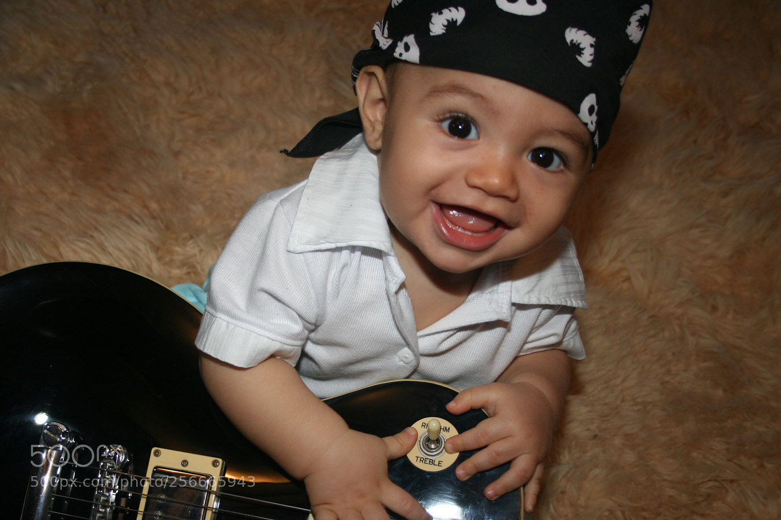 Canon EOS 350D (EOS Digital Rebel XT / EOS Kiss Digital N) sample photo. Rock baby, rock! photography