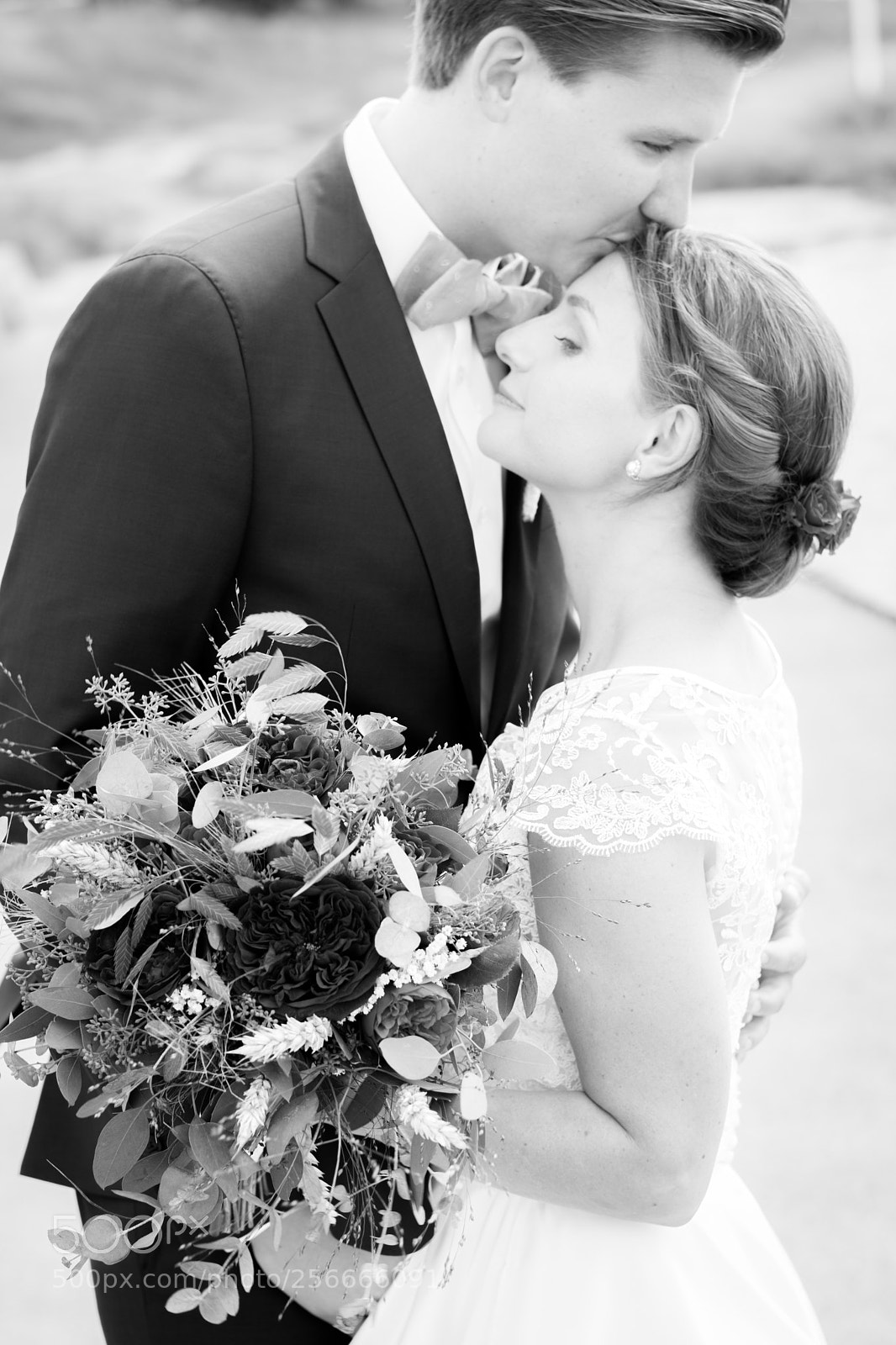 Nikon D7100 sample photo. Classy love photography