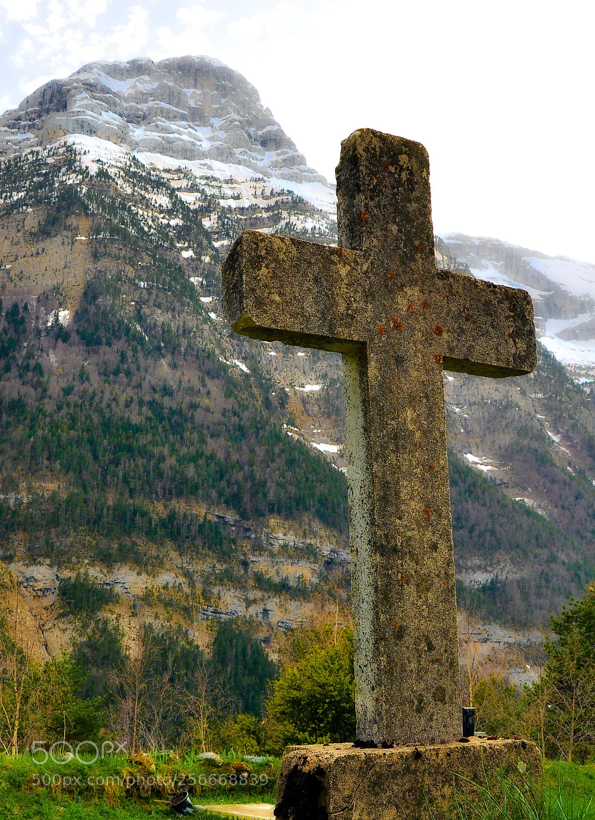 Nikon D90 sample photo. Cielo y piedra photography