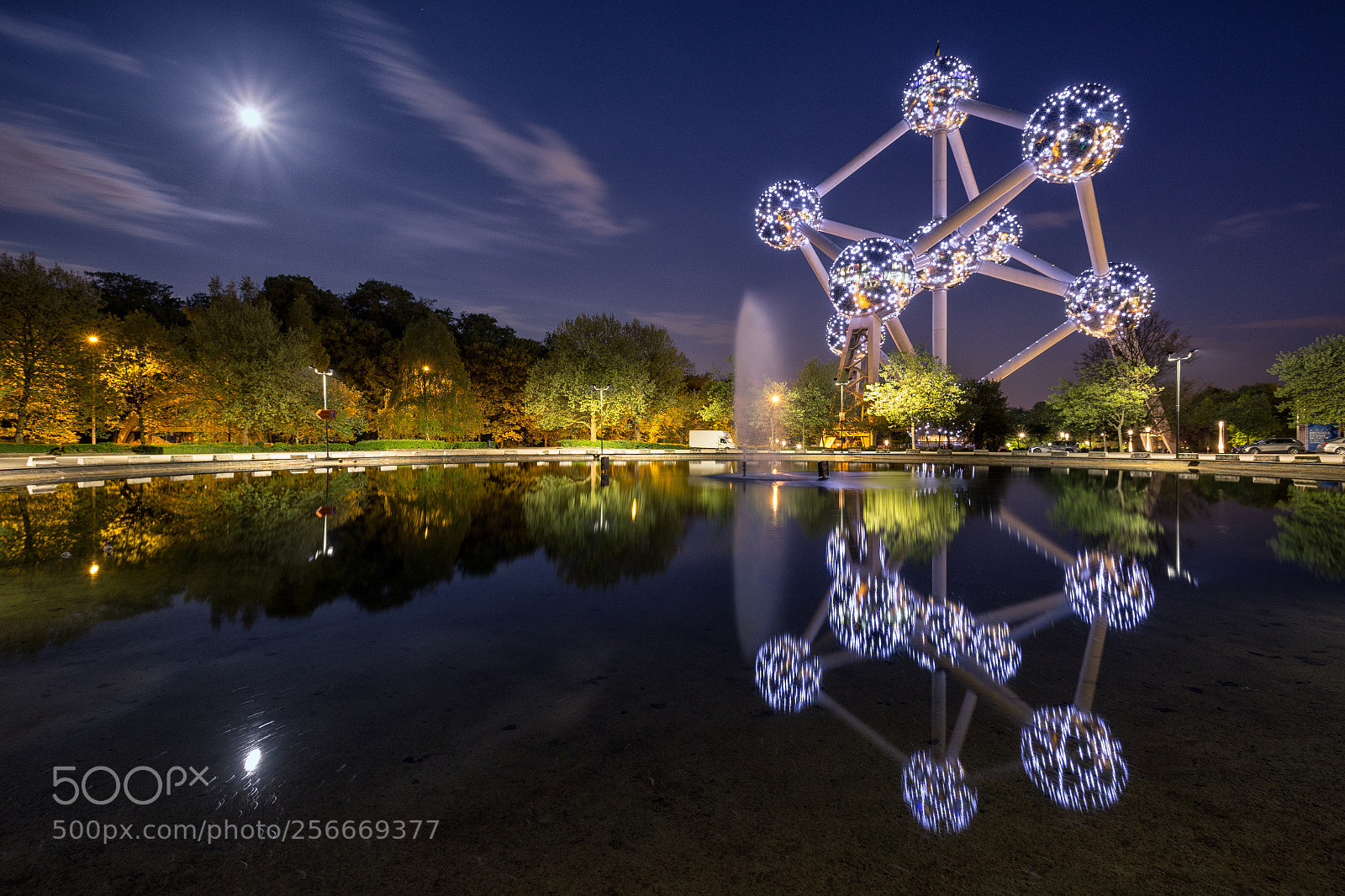 Canon EOS 6D sample photo. Atomium photography