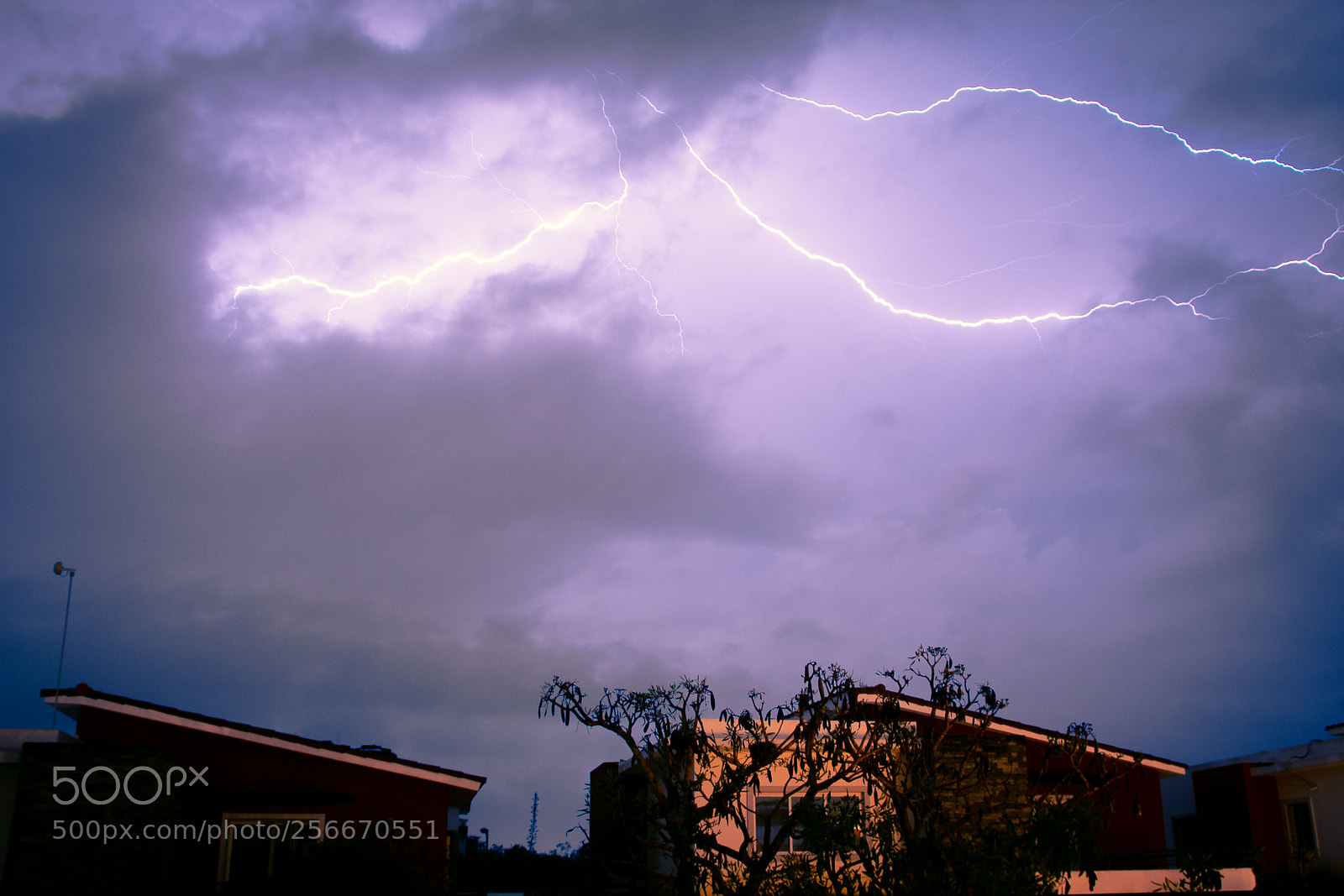 Nikon D3400 sample photo. My first thunderbolt photography