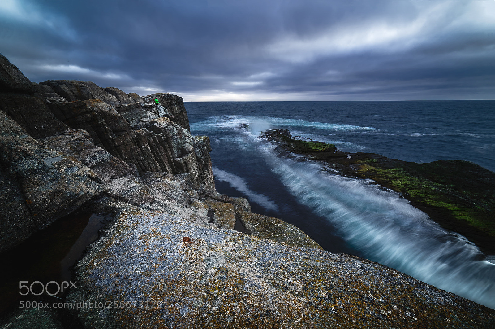 Nikon D810 sample photo. Watching waves flatrock photography