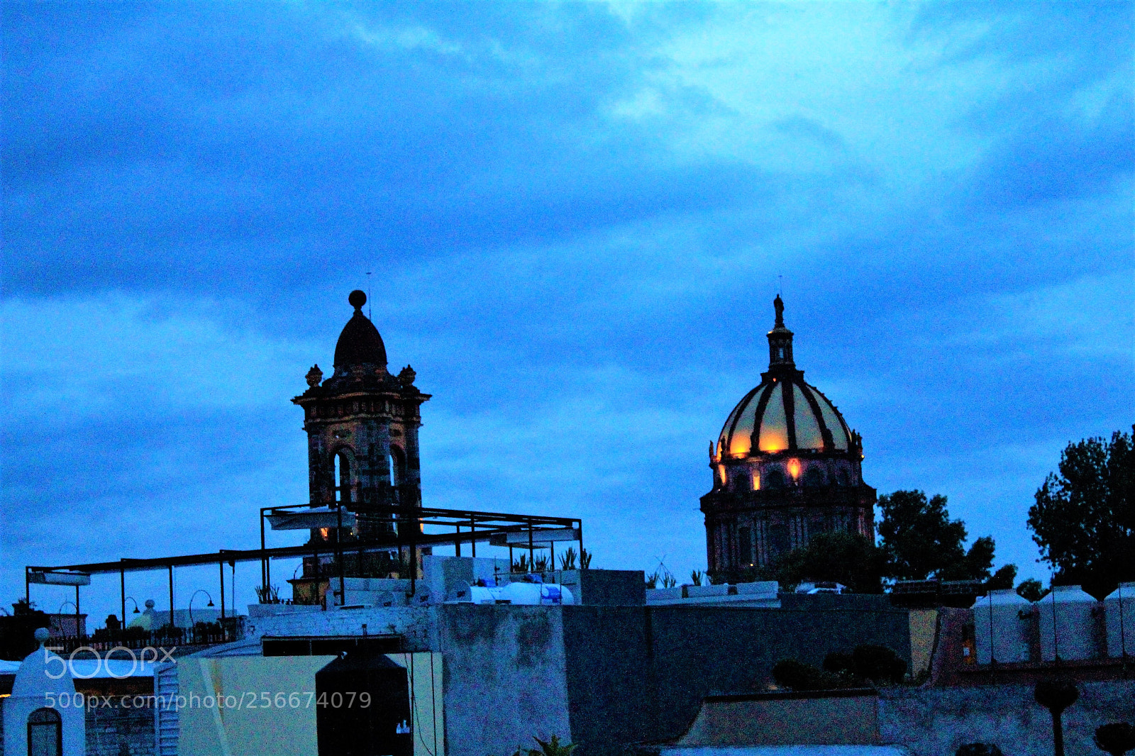 Canon EOS 1300D (EOS Rebel T6 / EOS Kiss X80) sample photo. Churches and sky photography