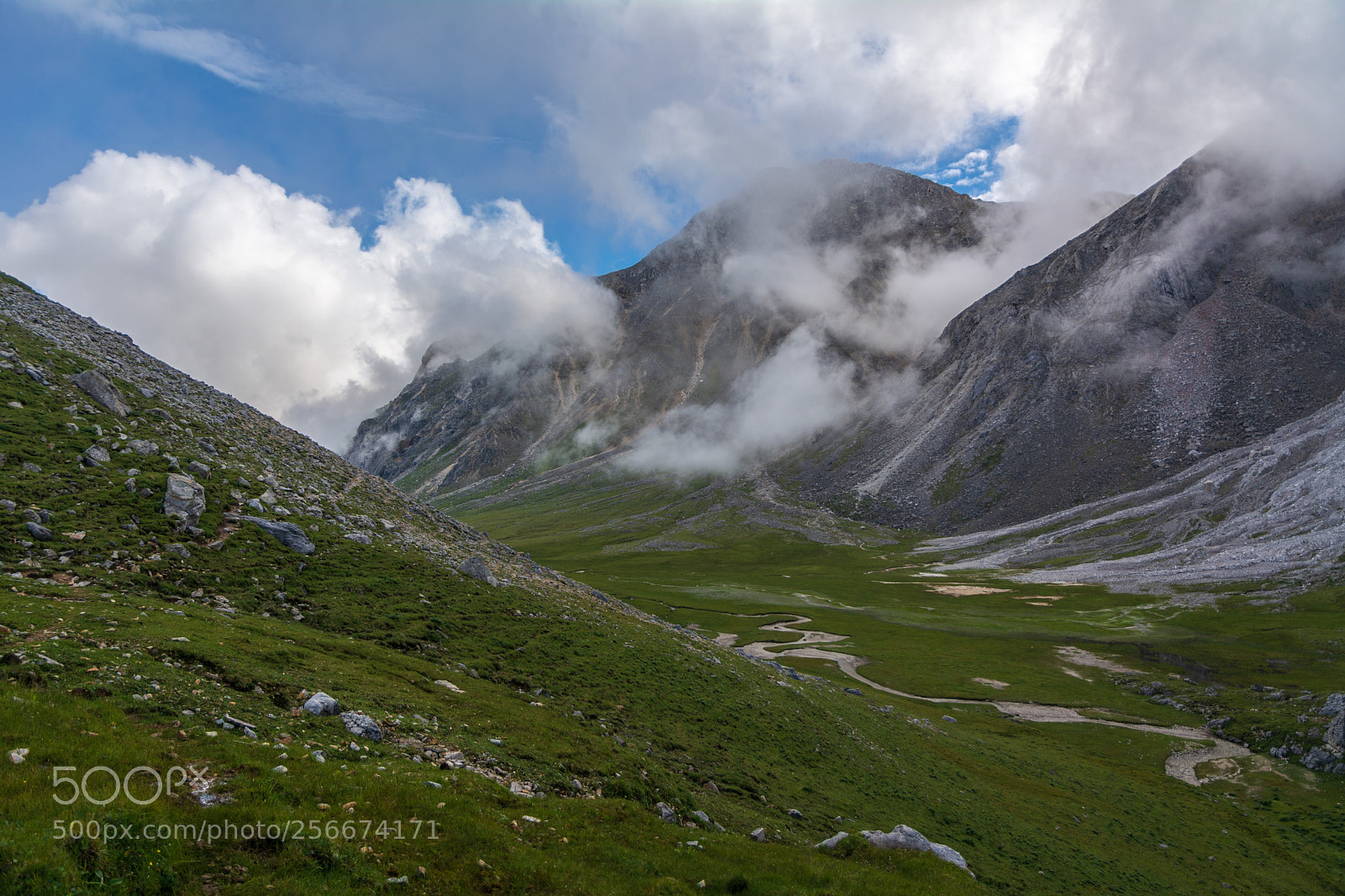 Nikon D5200 sample photo. The khubuty valley, the photography