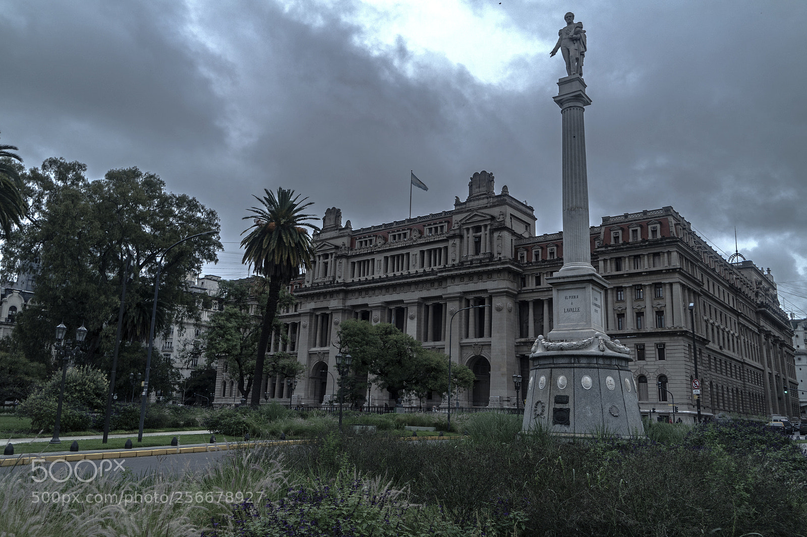 Samsung NX3000 sample photo. Palacio de justicia photography