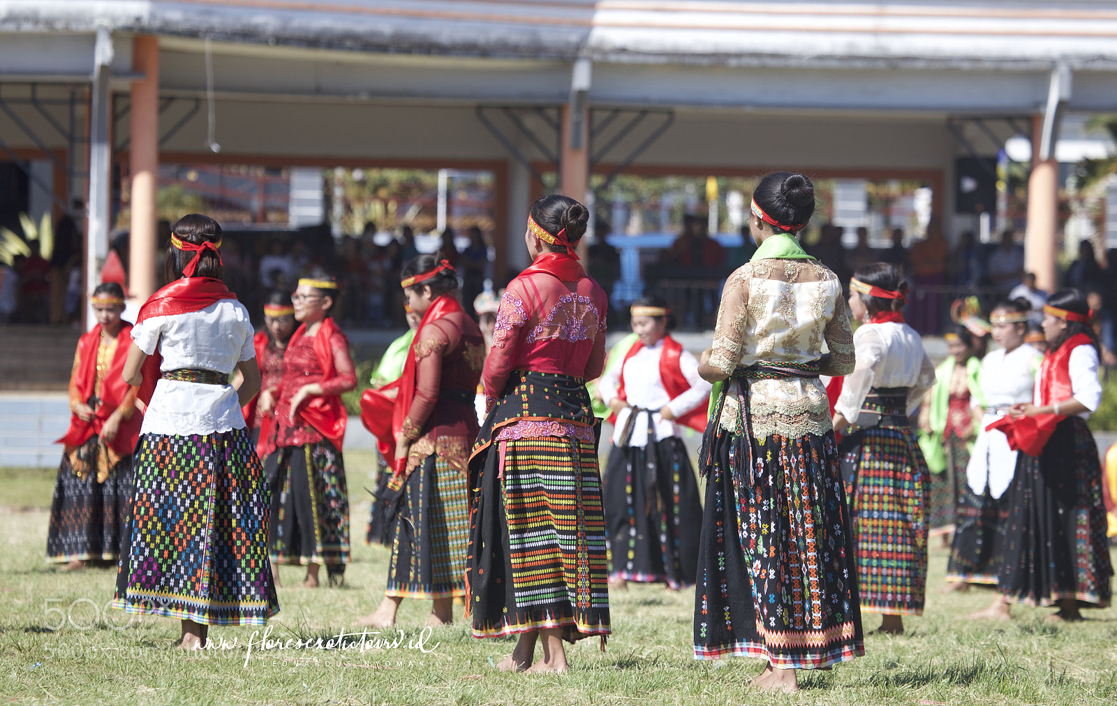 Canon EOS 6D sample photo. Dancer in manggaraian custom photography