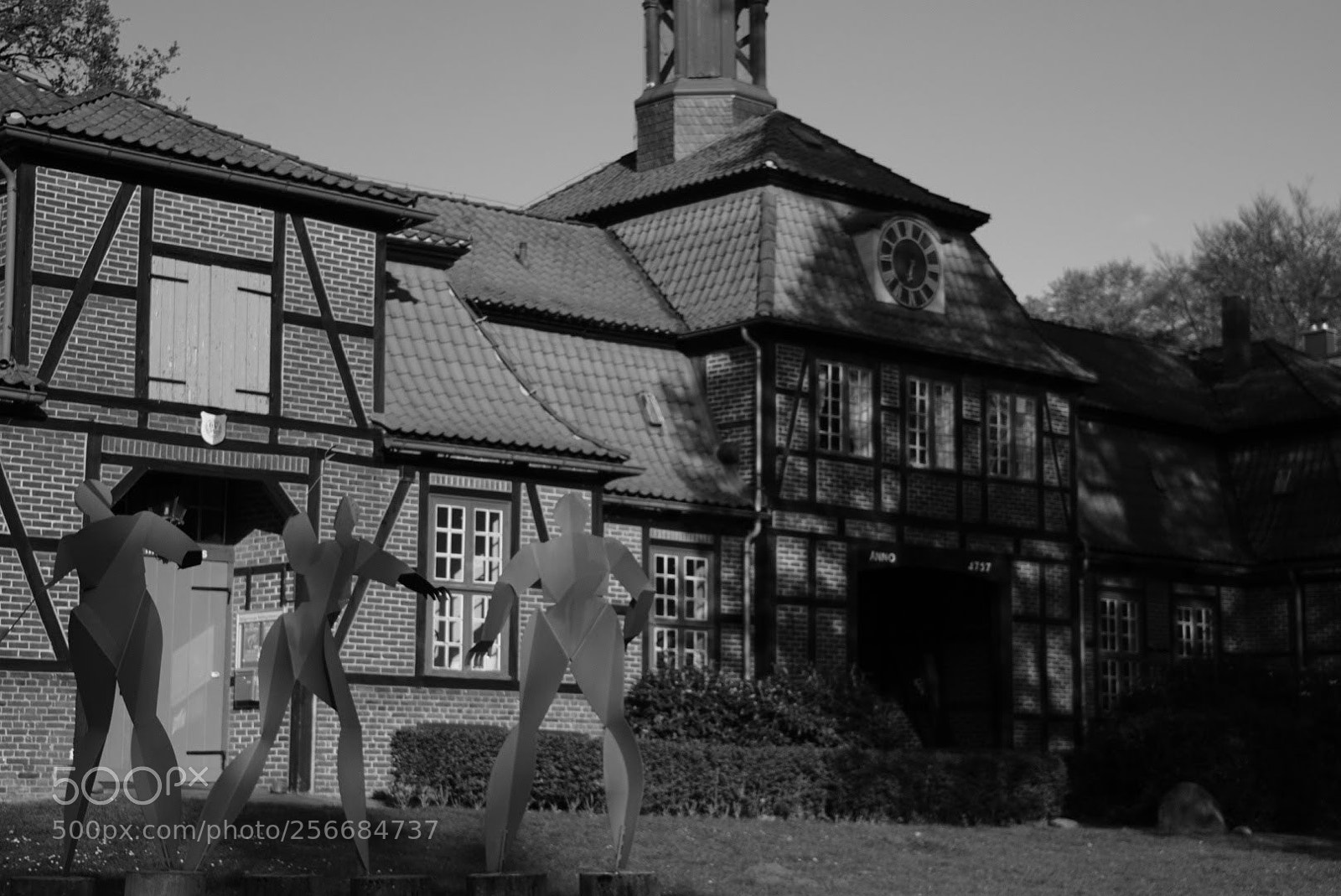 Sony a6000 sample photo. Museum photography