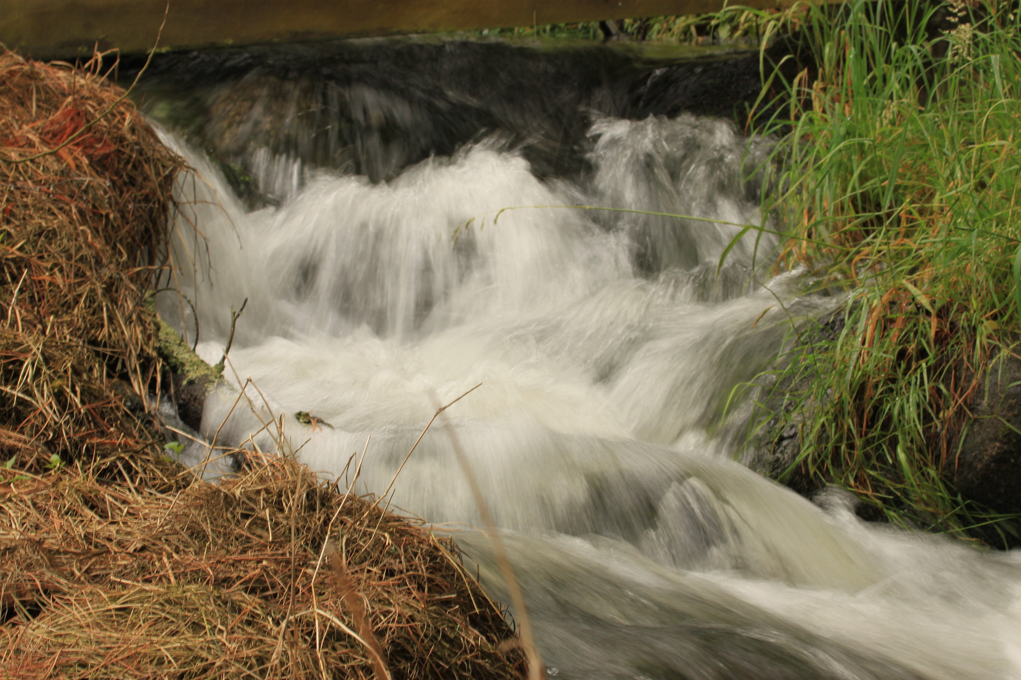 Canon EOS 500D (EOS Rebel T1i / EOS Kiss X3) sample photo. Waterfall photography