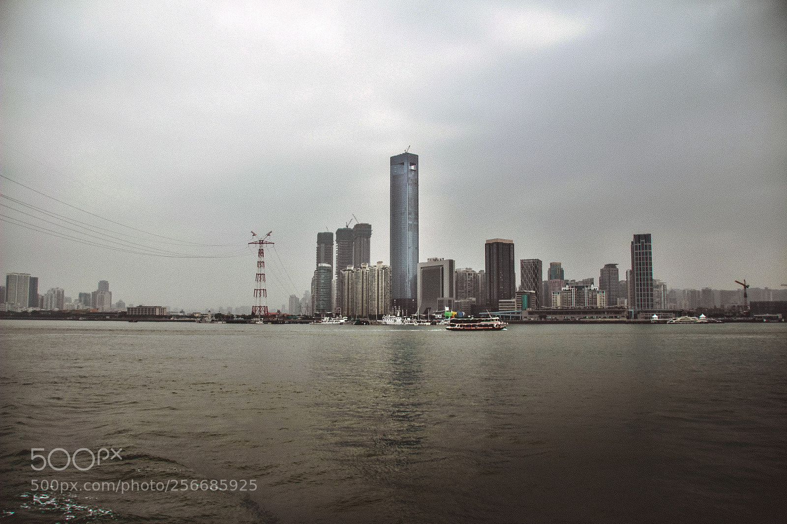 Canon EOS 700D (EOS Rebel T5i / EOS Kiss X7i) sample photo. A xiamen skyline photography