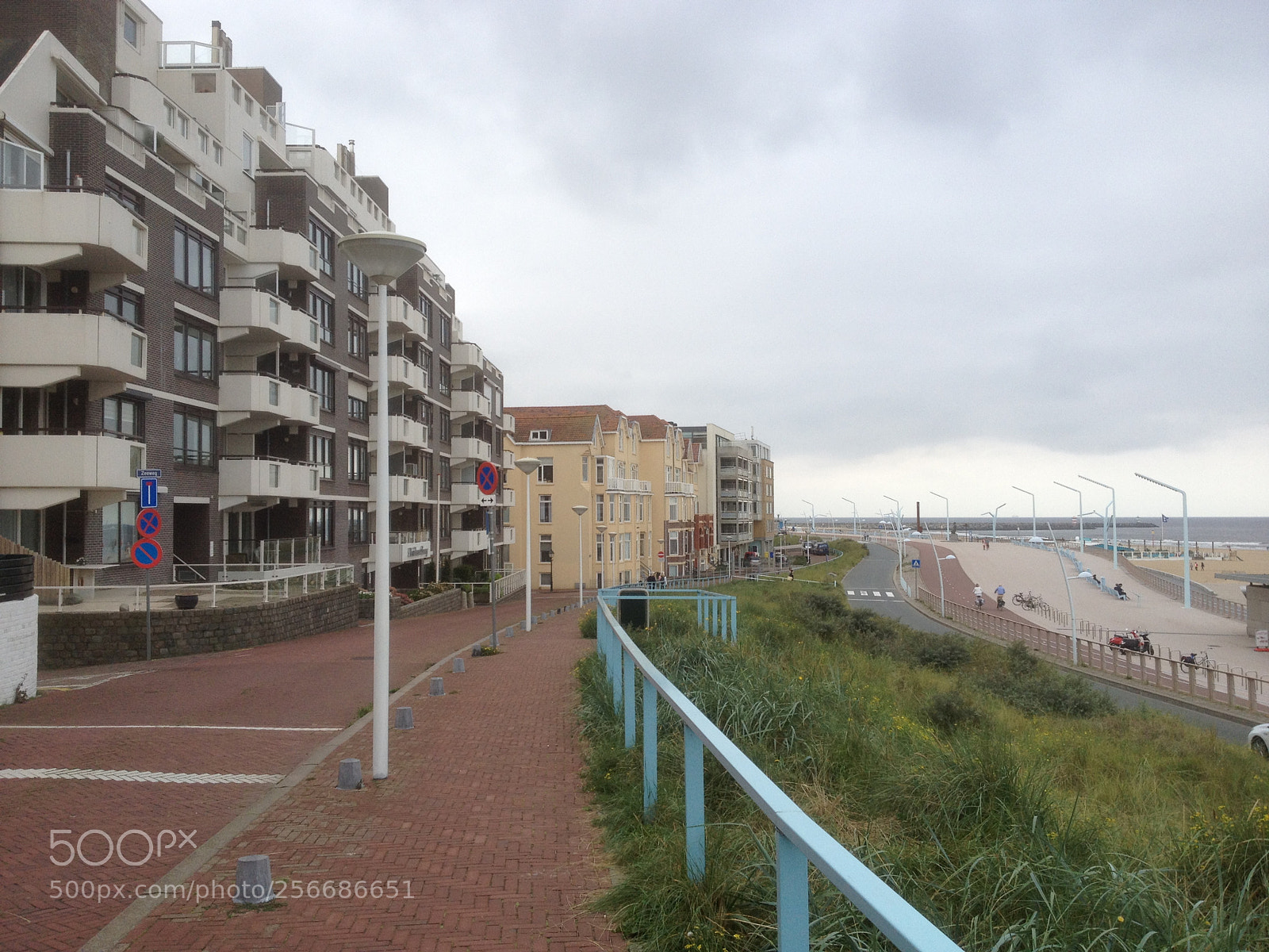 Apple iPhone 4S sample photo. Zeekant scheveningen photography