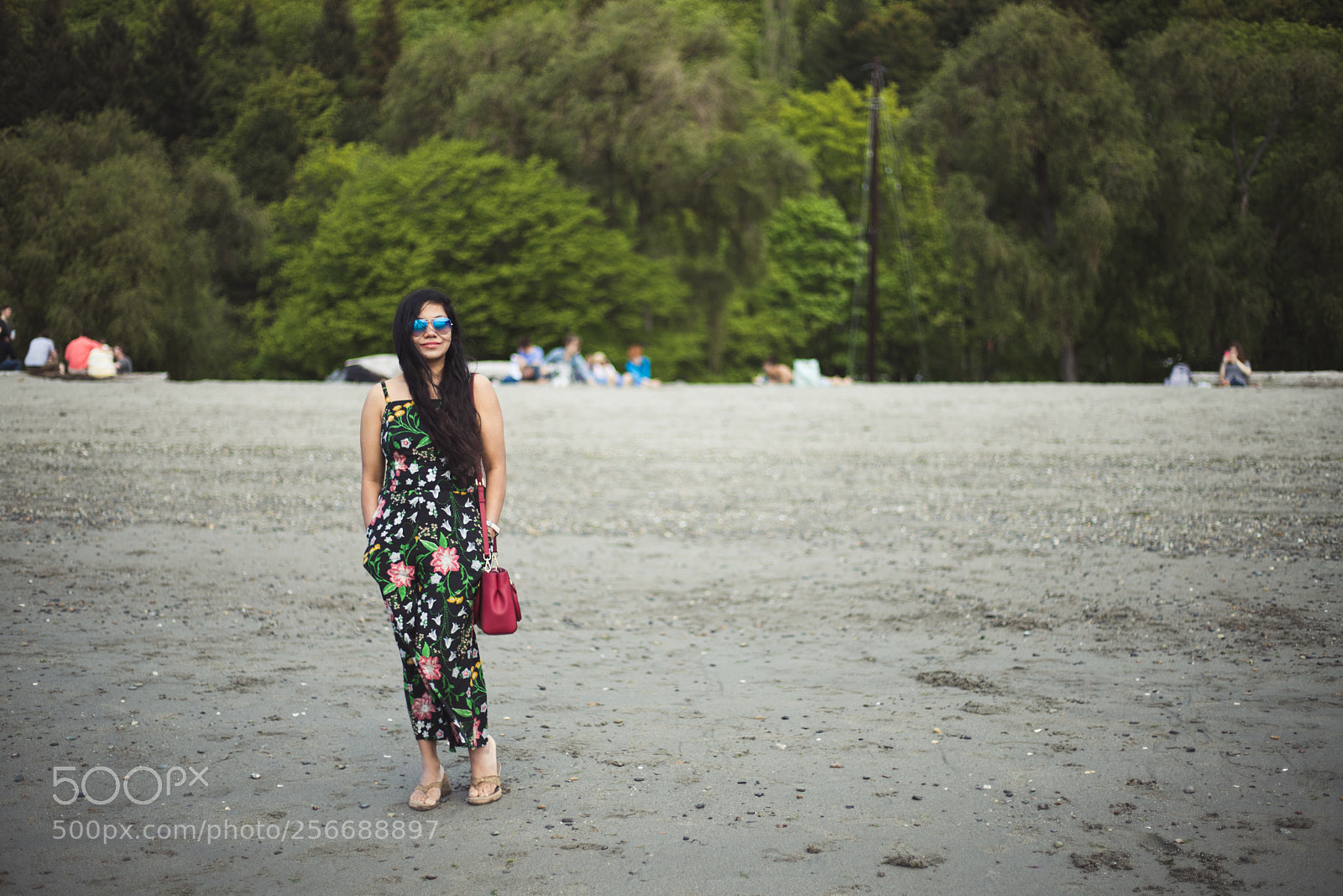 Canon EOS 6D Mark II sample photo. * photography