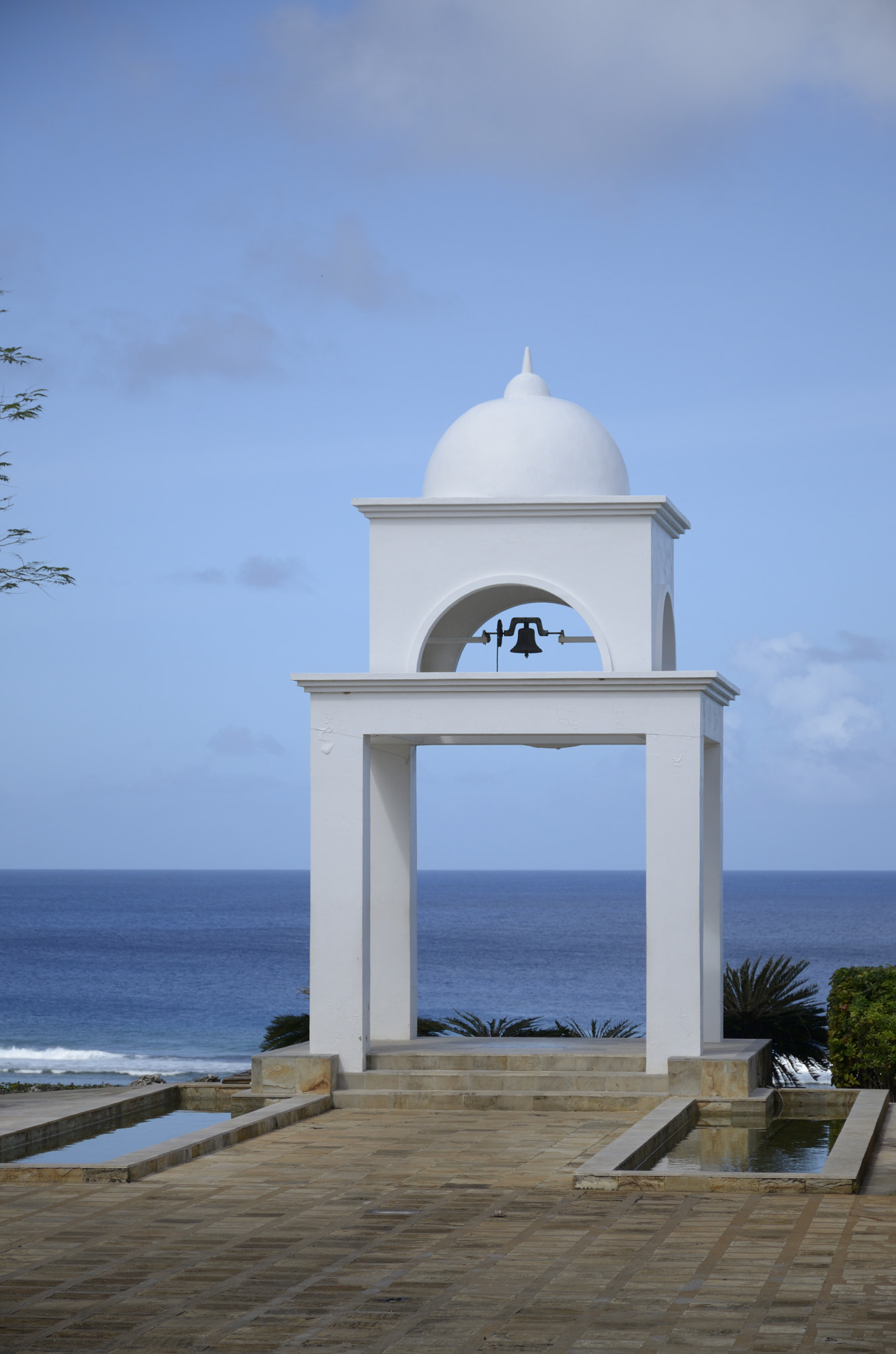 Nikon D7000 sample photo. Mariana seaside chapel photography