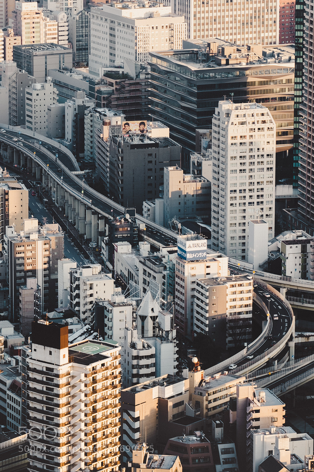 Fujifilm X-T2 sample photo. Tokyo commute photography