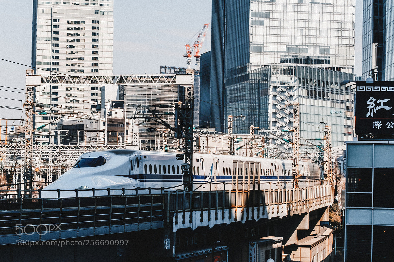 Fujifilm X-T2 sample photo. Ginza shinkansen photography