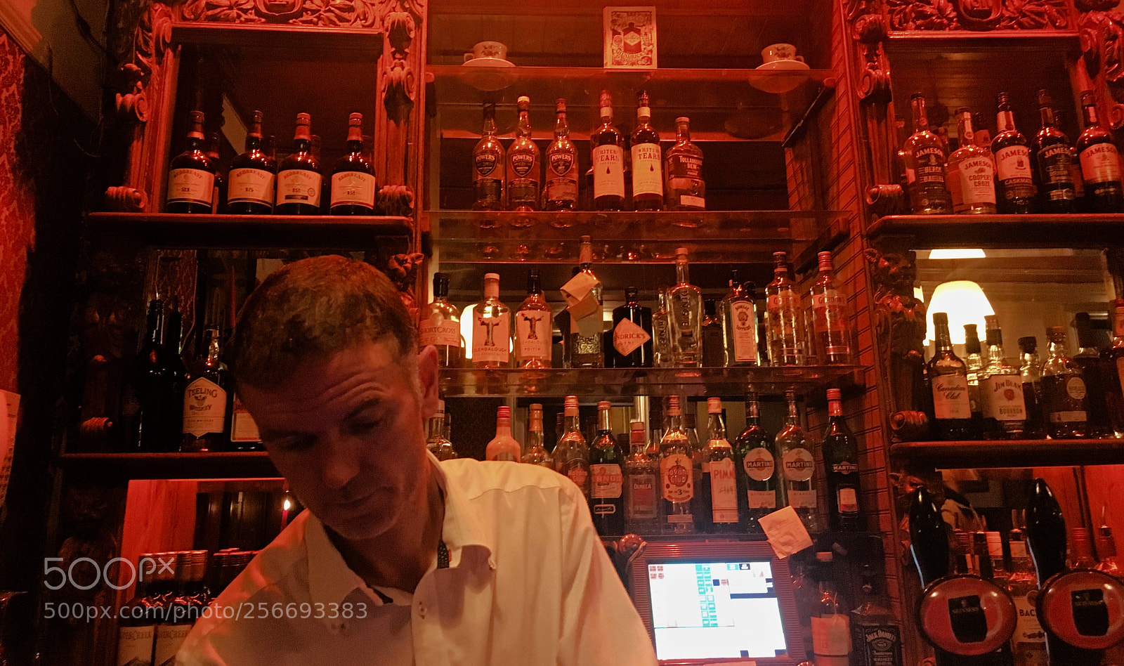 Apple iPhone 6s sample photo. About a pub in photography
