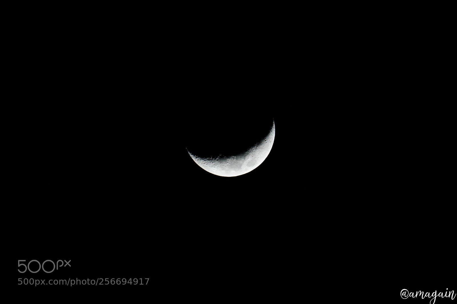 Nikon D3200 sample photo. The moon photography