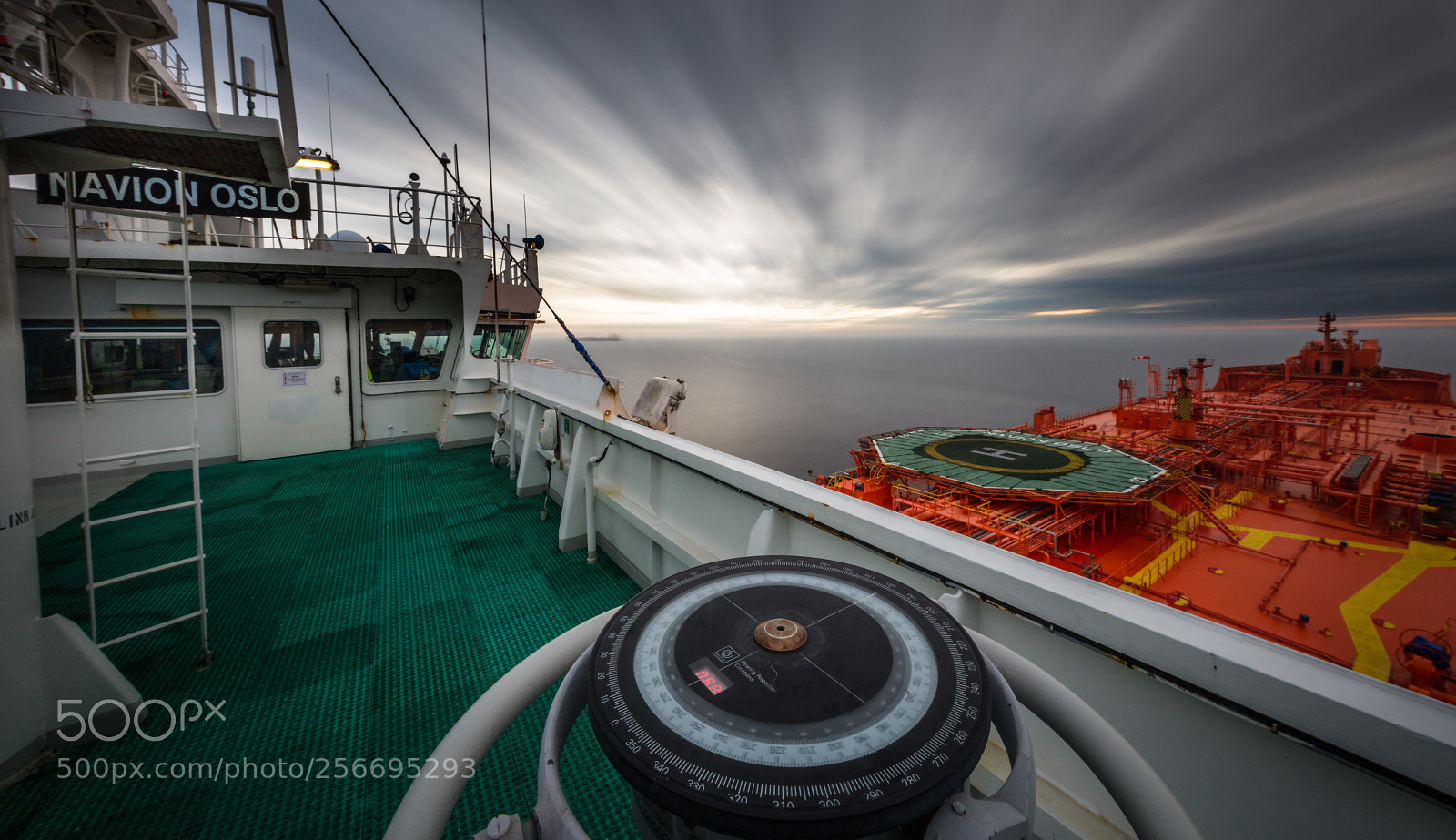 Canon EOS 5DS R sample photo. Gyro compass photography