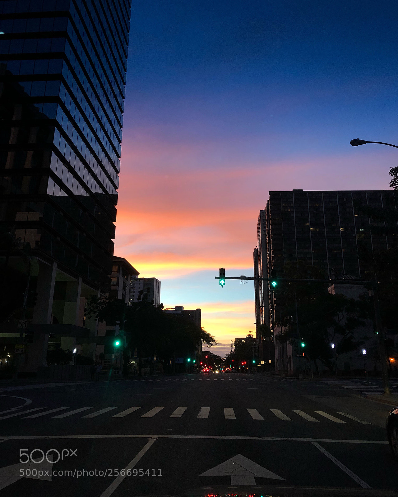 Apple iPhone X sample photo. Honolulu cotton candy sky  photography