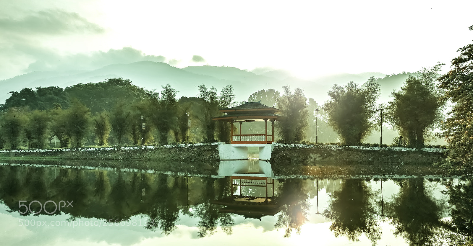 OnePlus A3003 sample photo. Reflecting beauty at sunset photography