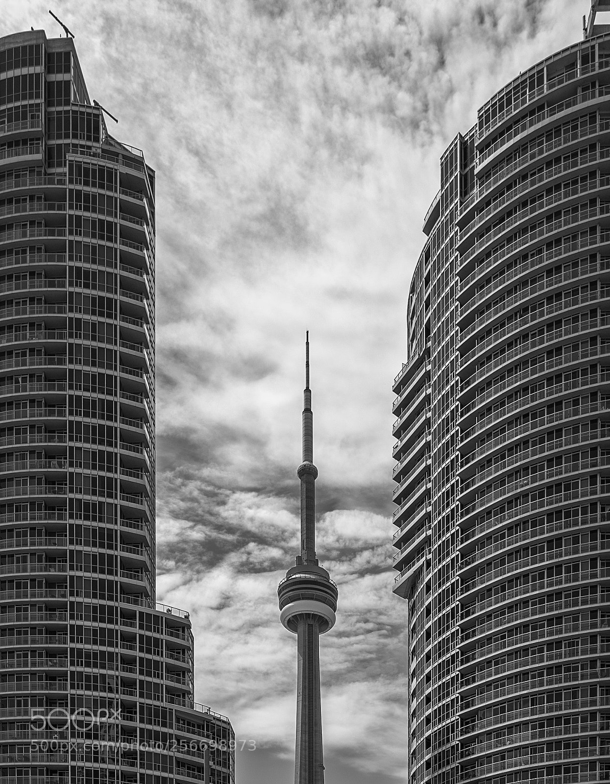 Nikon D610 sample photo. Cn tower, toronto photography