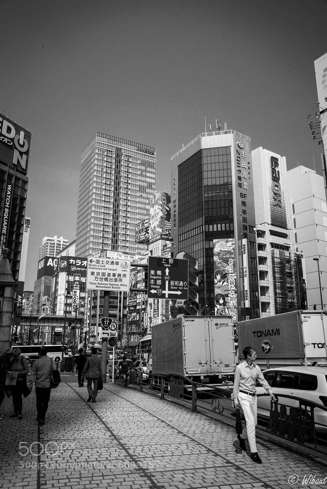 Leica M (Typ 240) sample photo. Tokyo streetlife photography