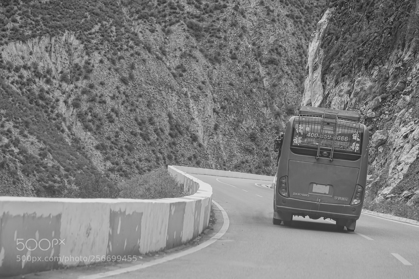 Canon EOS 70D sample photo. Mountain road photography