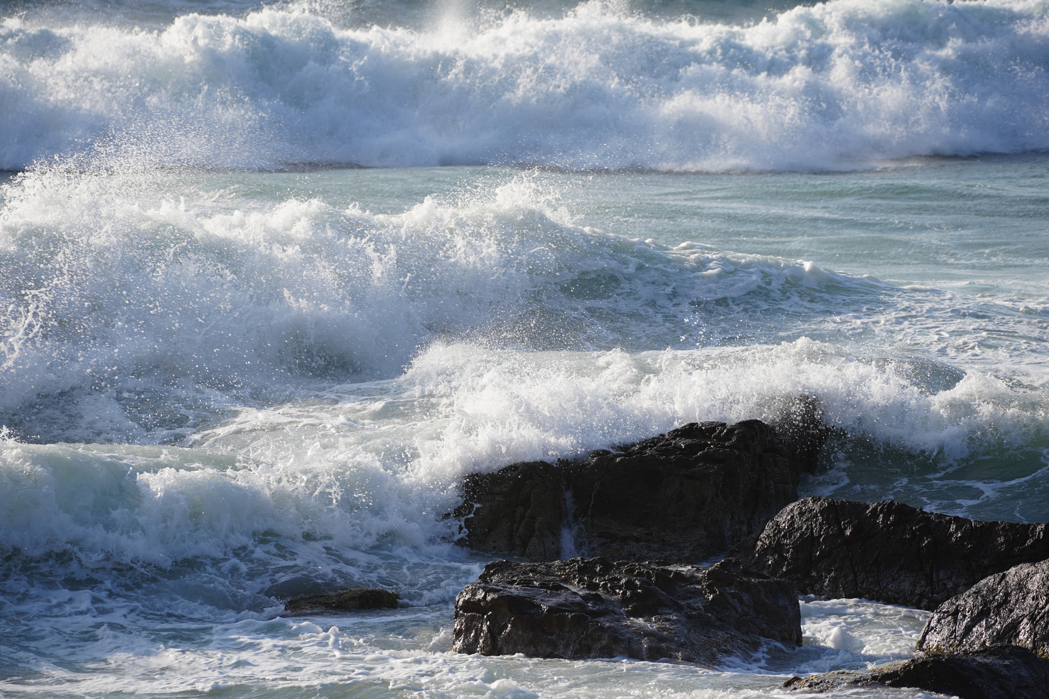 Sony a7 III + Sony FE 70-200mm F4 G OSS sample photo. Sea wave photography