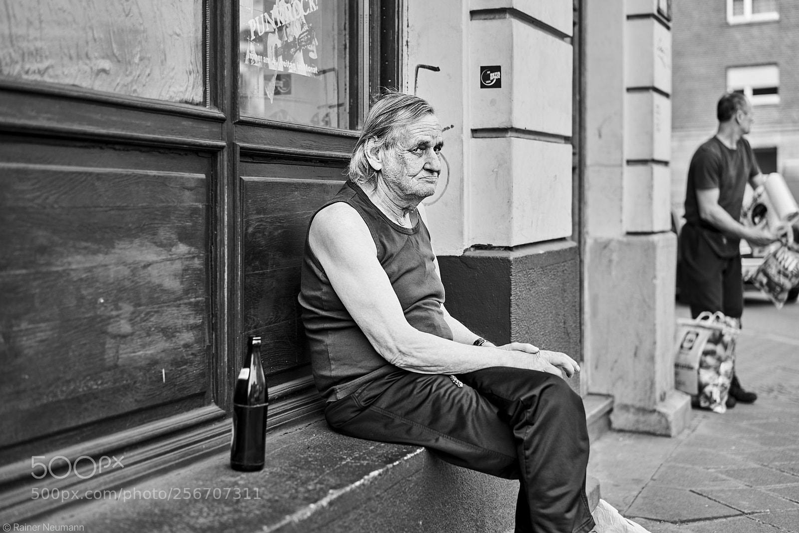 Sony a7R II sample photo. Mann 584 b&w photography