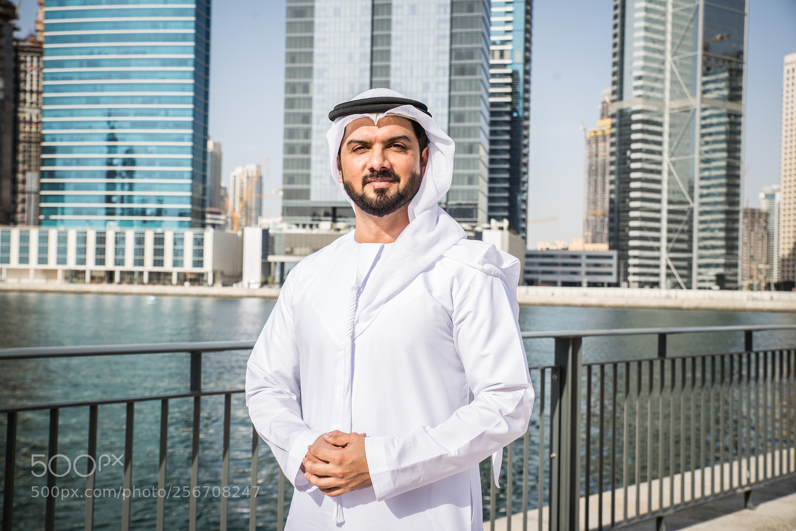 Nikon D610 sample photo. Emirati businessman portrait photography