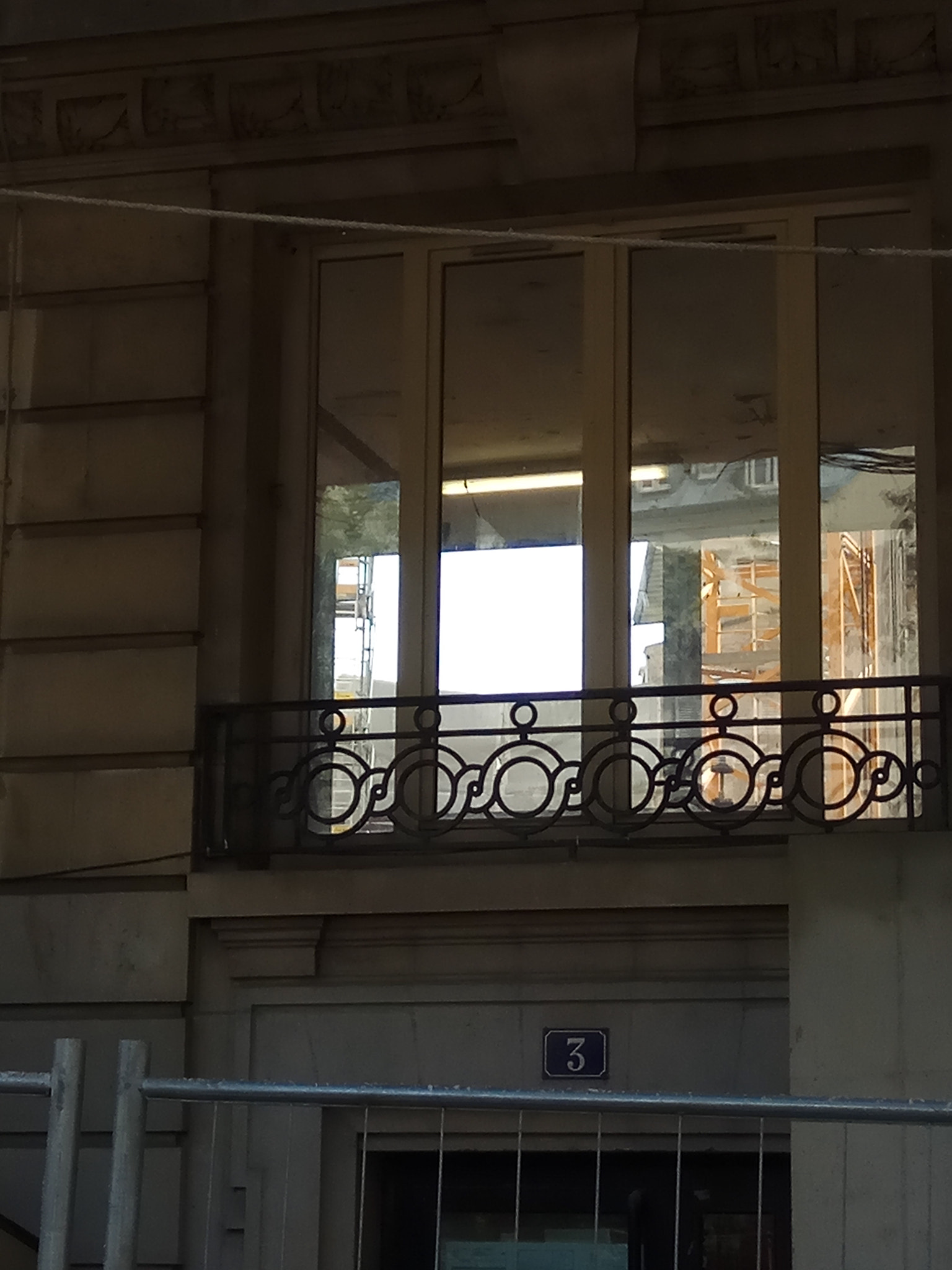Xiaomi Redmi Note 4X sample photo. Fenêtre sûr un chantier. photography