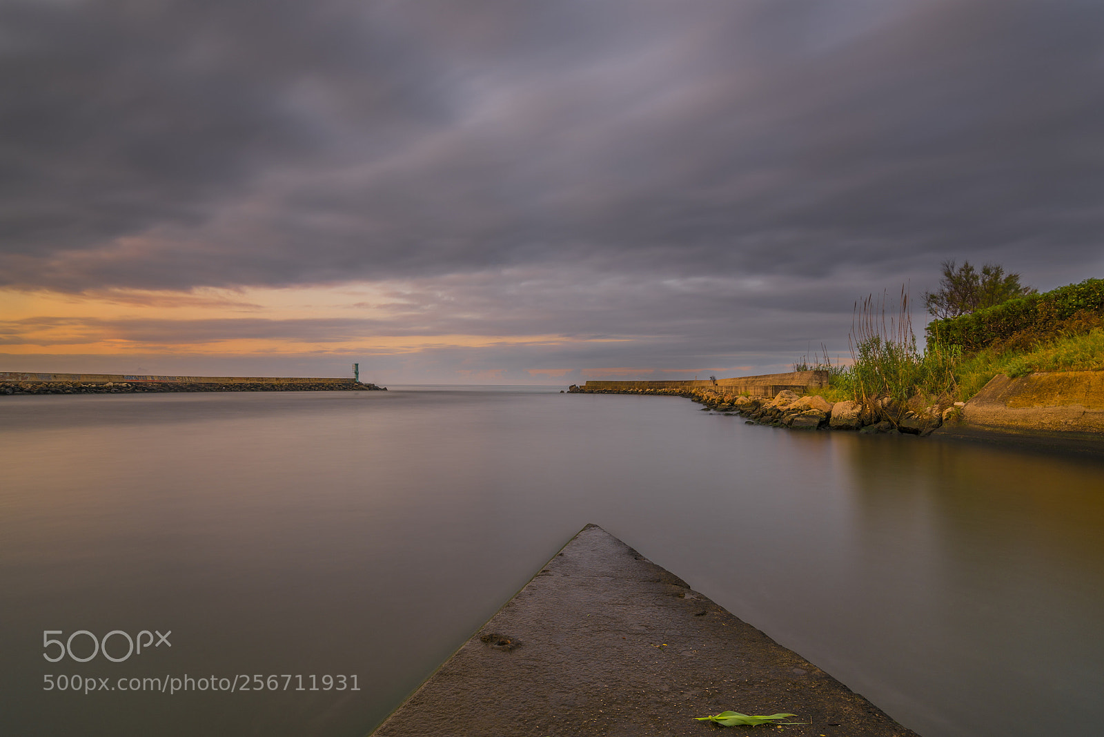 Nikon D810 sample photo. Sunrise in the small photography