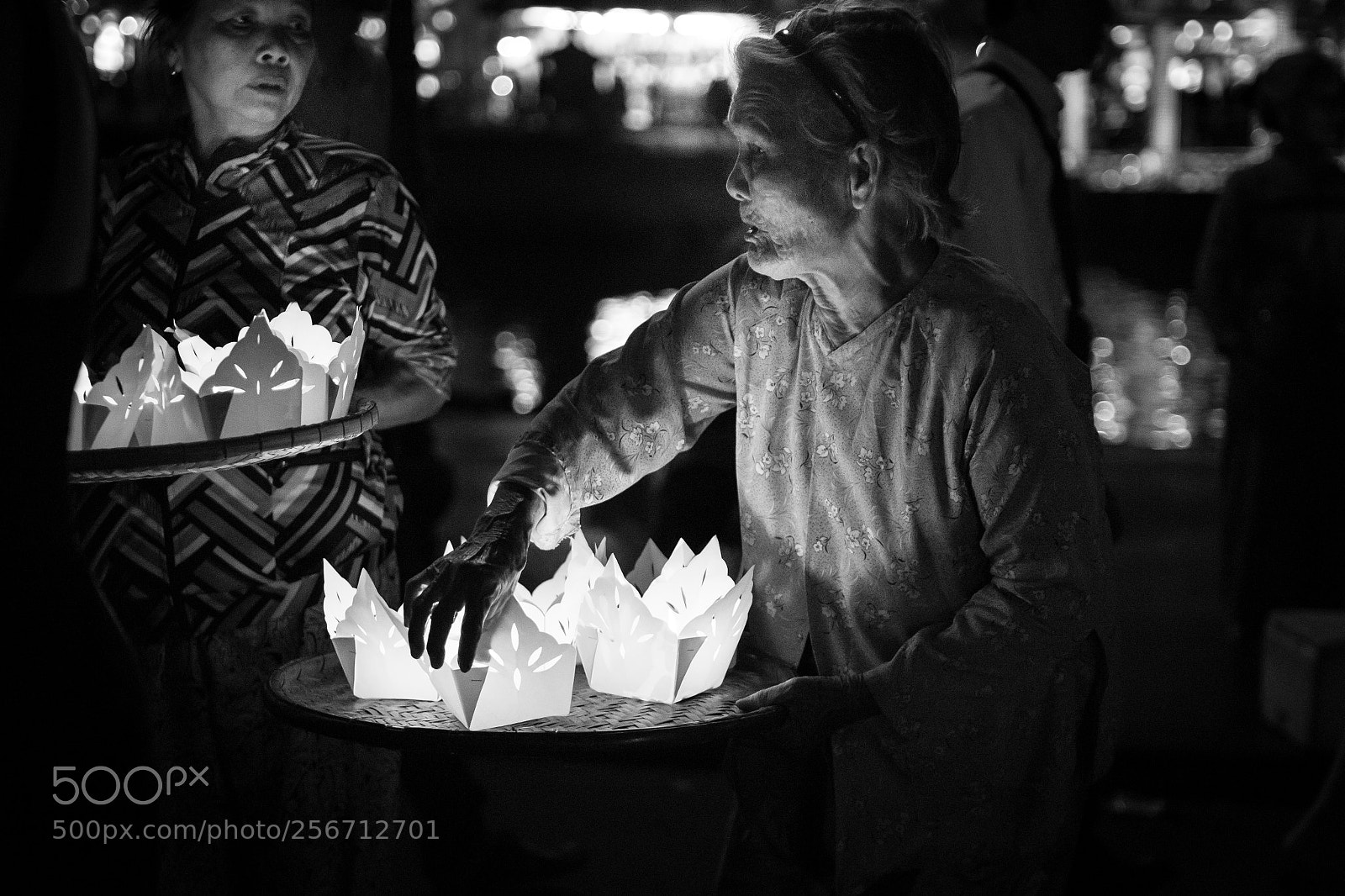 Canon EOS 6D sample photo. Grandmother, hoi an ancient photography