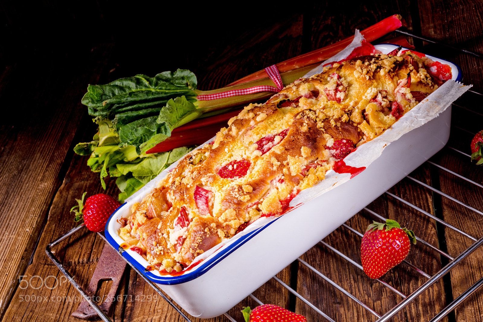 Nikon D810 sample photo. A tasty strawberry rhubarb photography