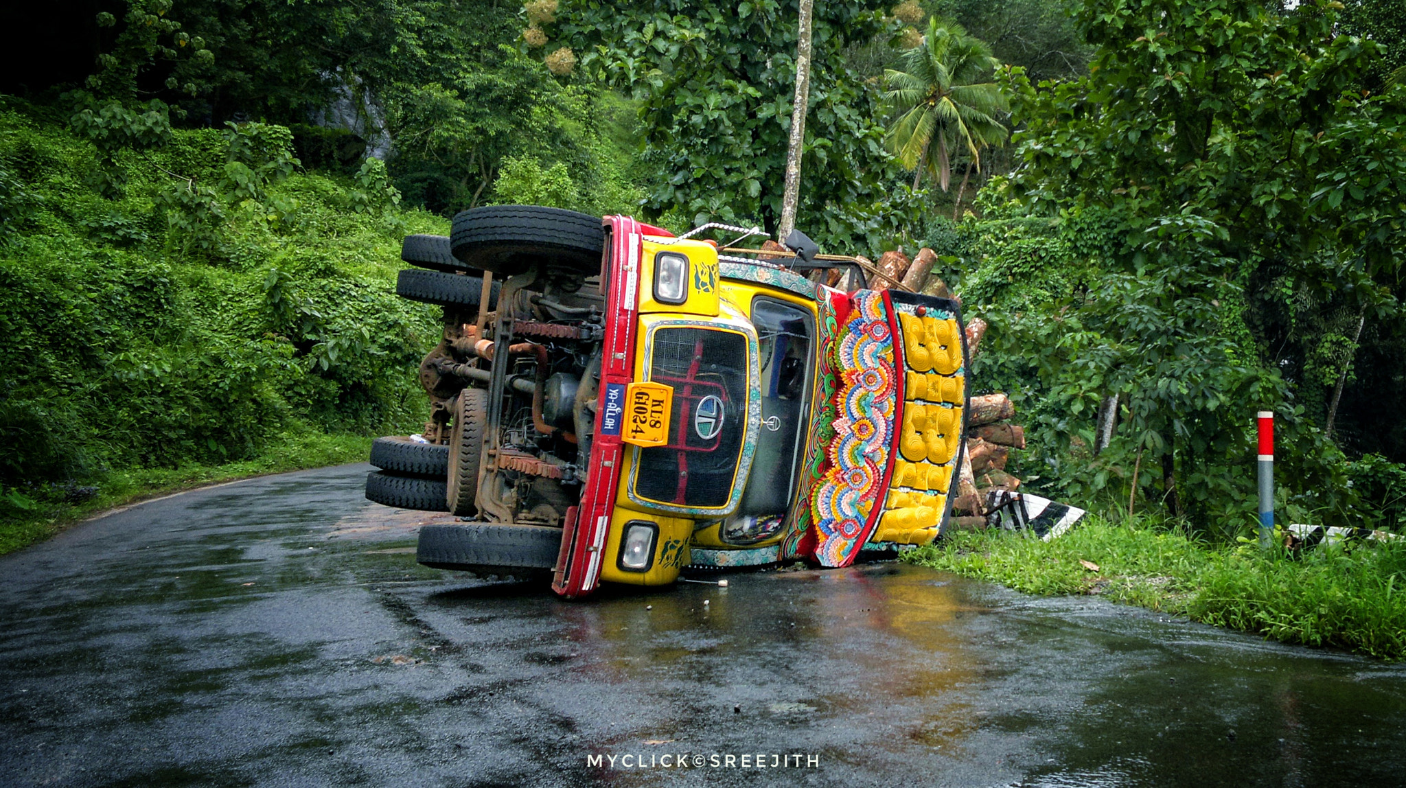 Nokia N8-00 sample photo. Sleeping vehicle photography