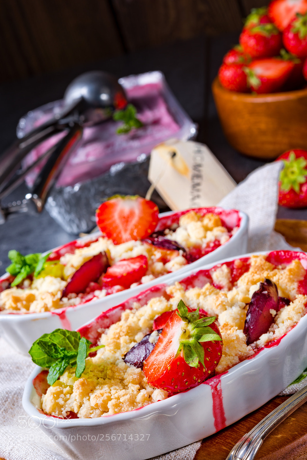 Nikon D810 sample photo. Strawberry tart with vanilla photography